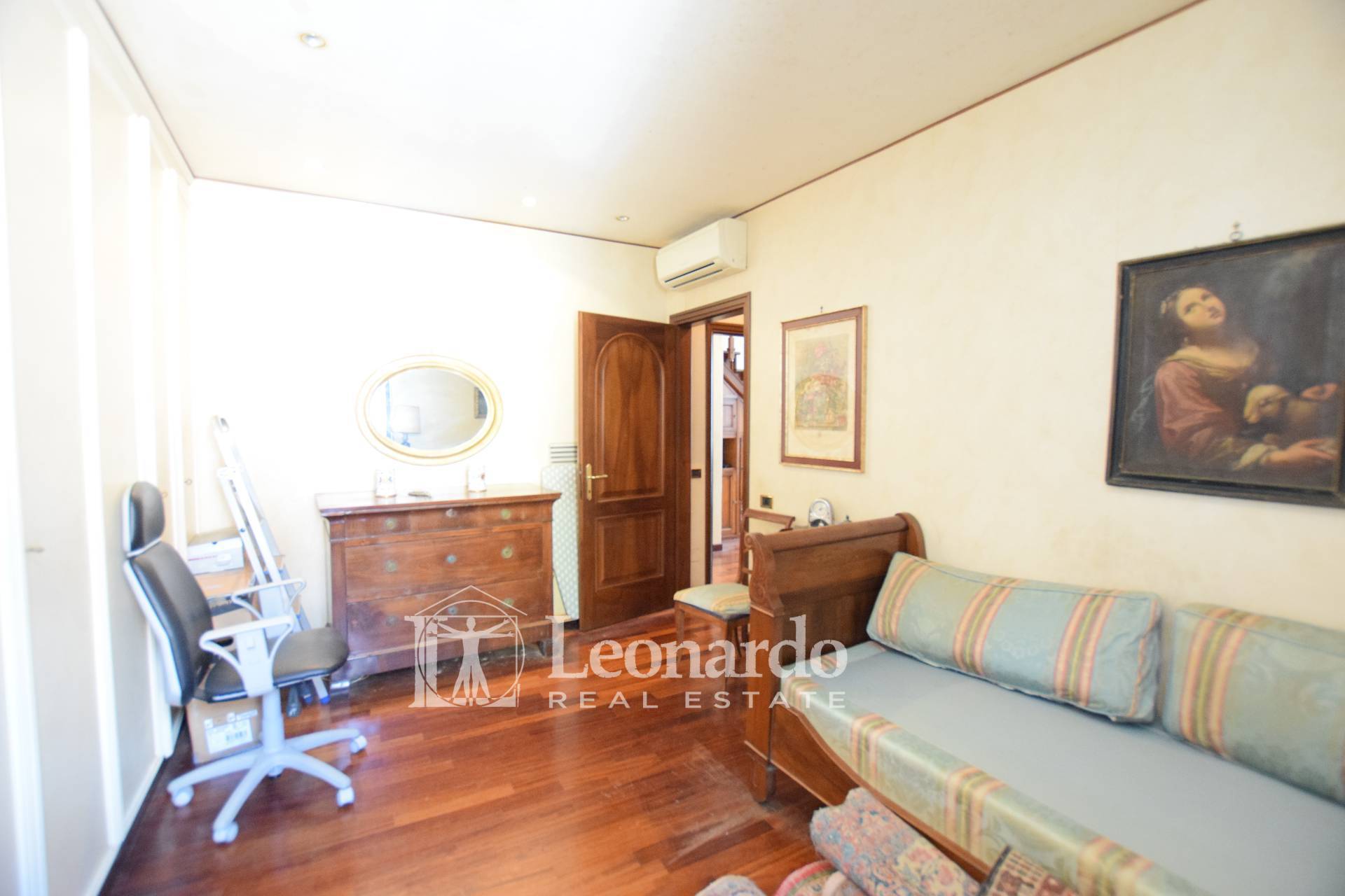 Appartamento in vendita a Viareggio, Centro