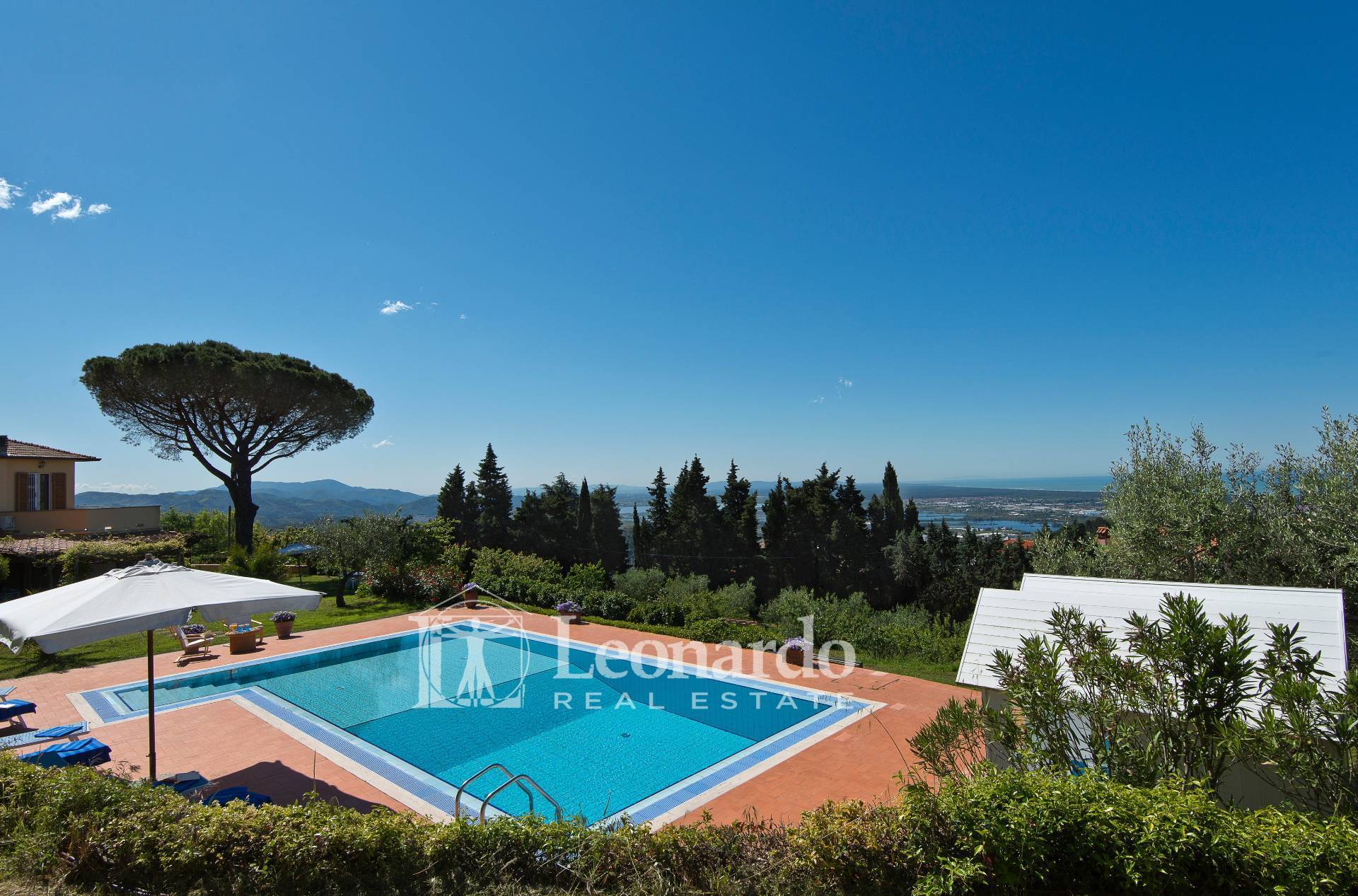 Villa in vendita a Massarosa, Corsanico