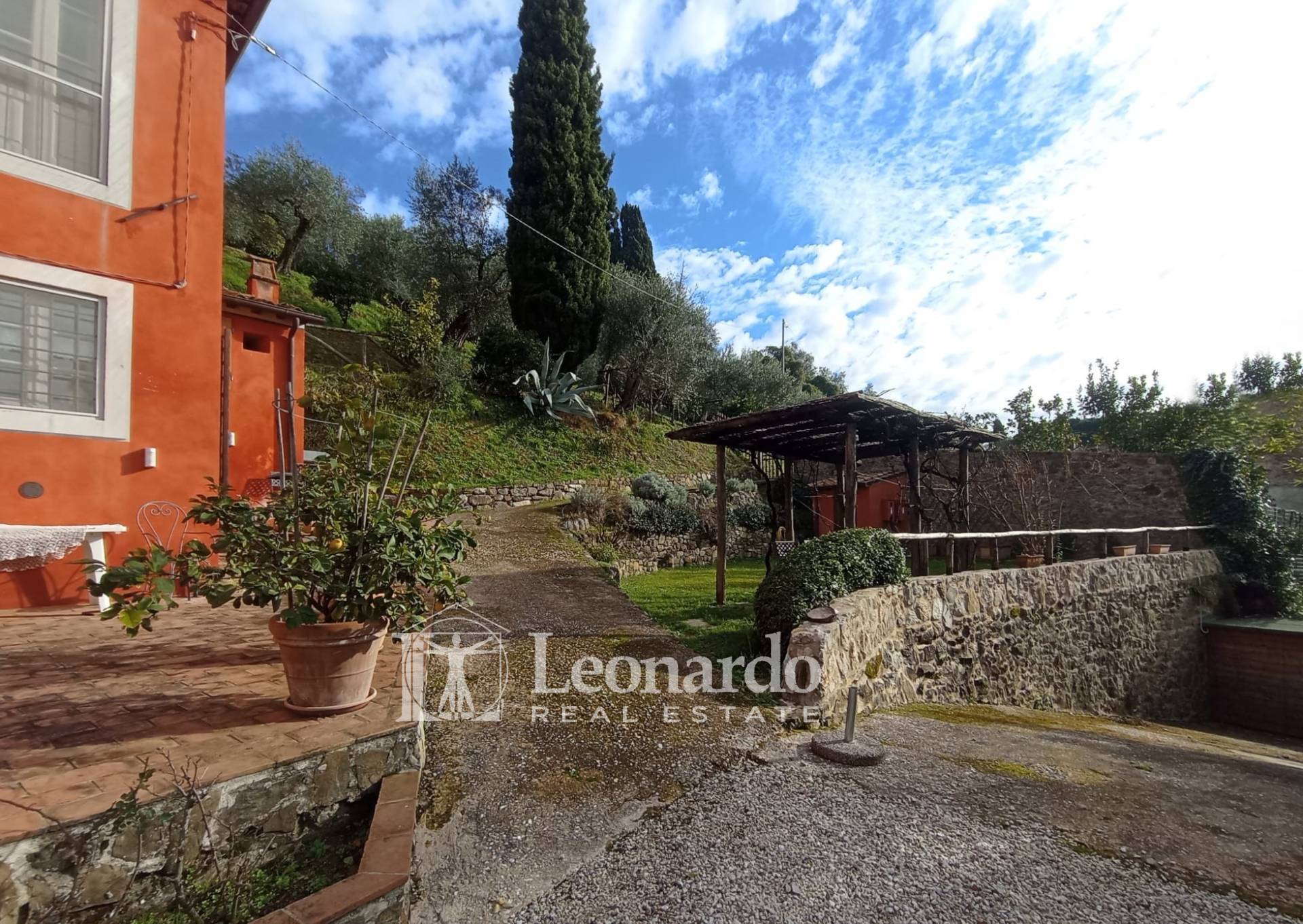 Rustico in vendita a Massarosa, Stiava