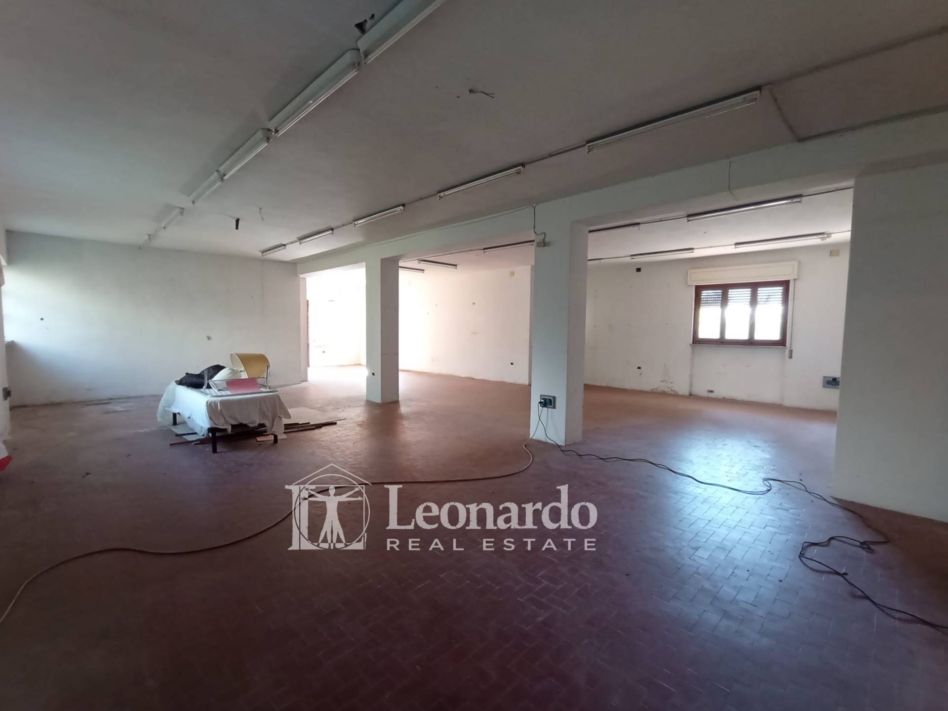 Locale commerciale in vendita a Massarosa, Massarosa