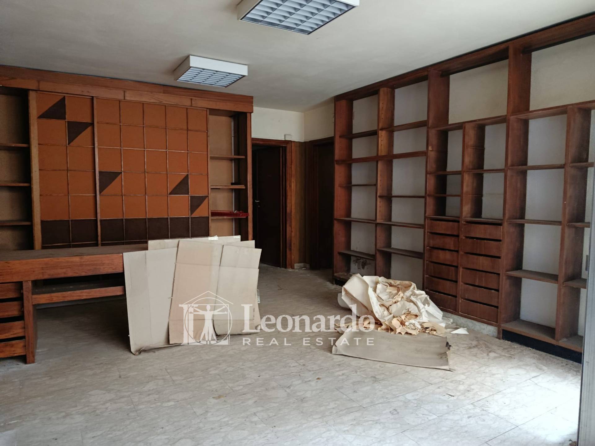 Locale commerciale in vendita a Massarosa, Bozzano