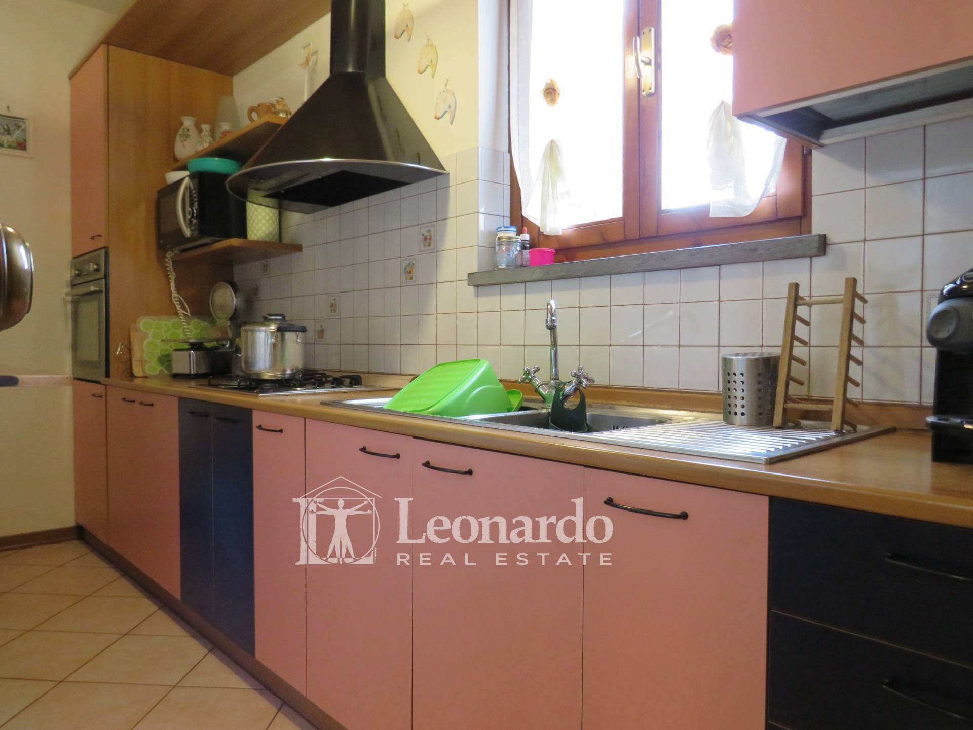 Villa in vendita a Massarosa, Bozzano