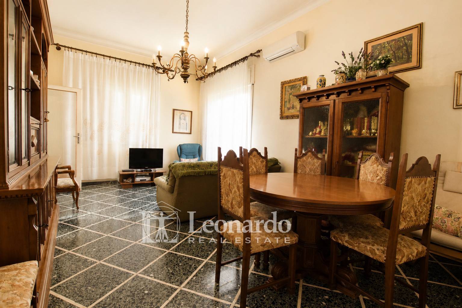 Appartamento indipendente in vendita a Viareggio, Varignano