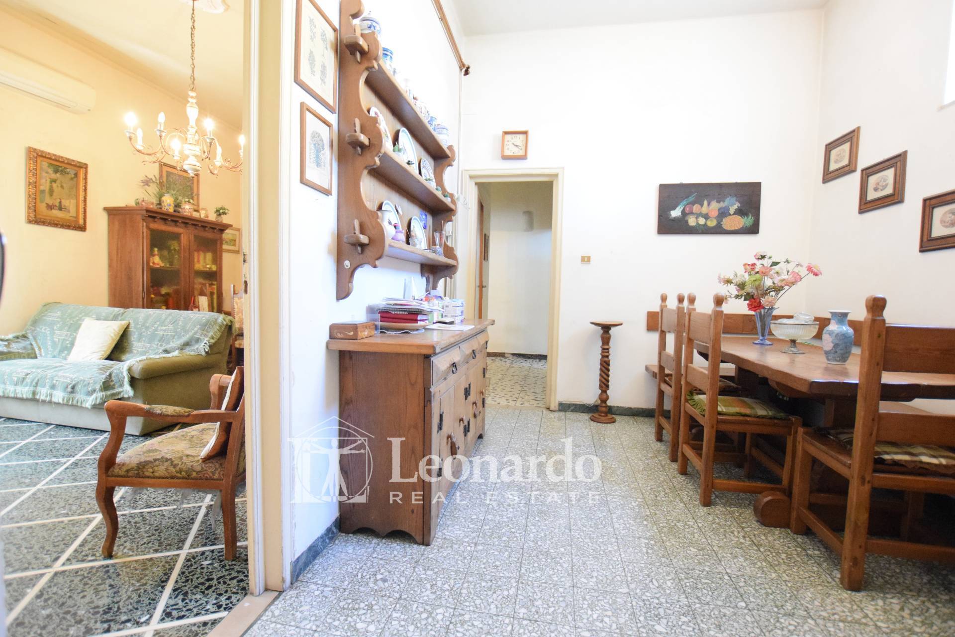 Appartamento indipendente in vendita a Viareggio, Varignano