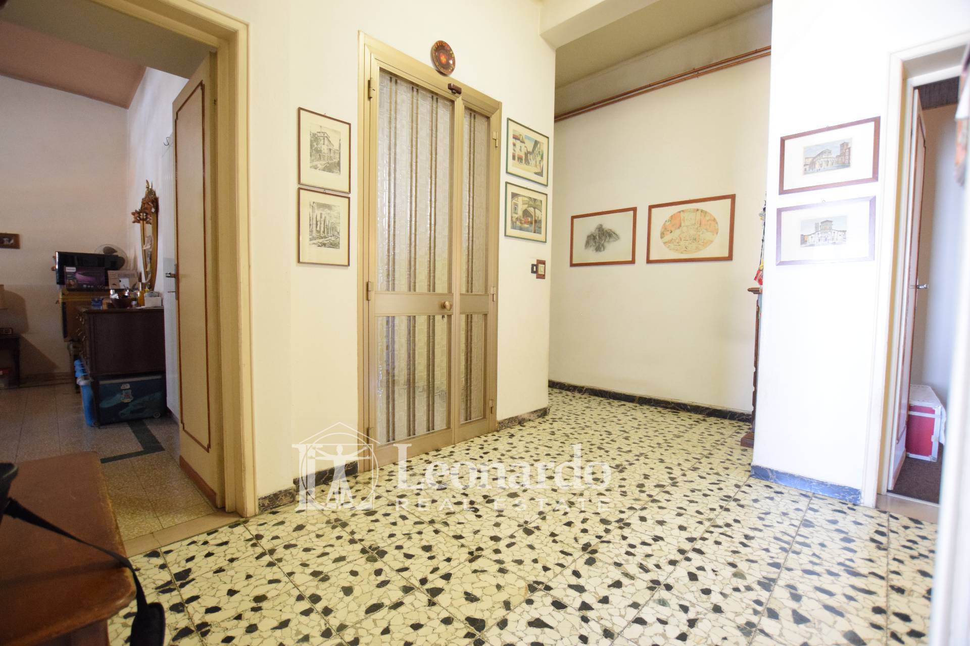 Appartamento indipendente in vendita a Viareggio, Varignano