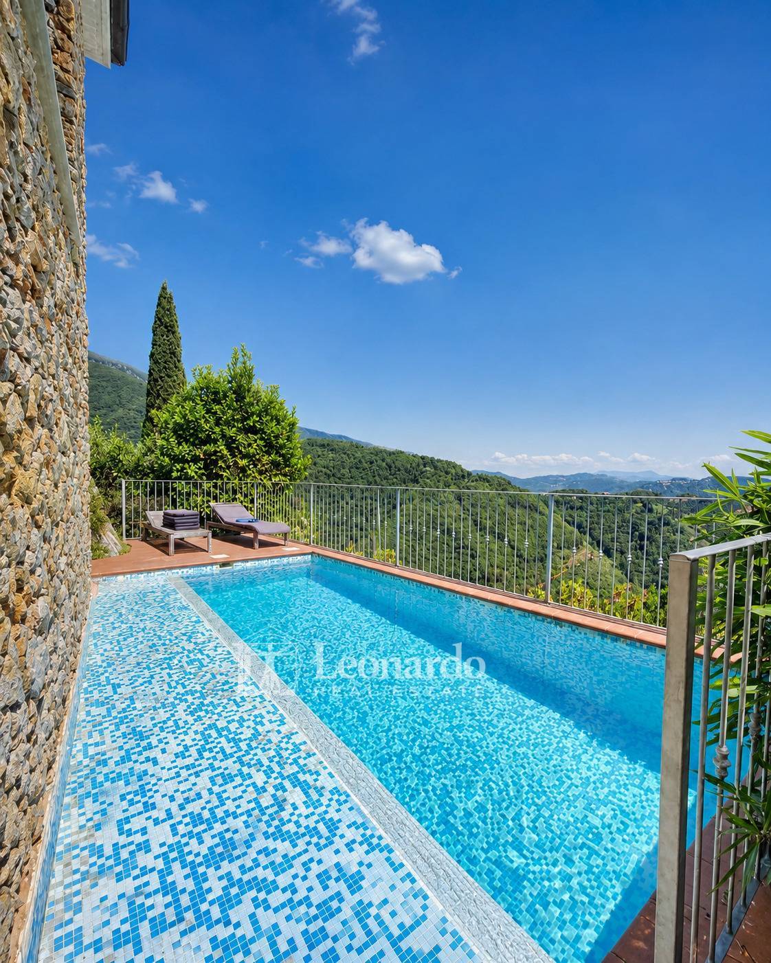 Villa in vendita a Pietrasanta, Capezzano Monte