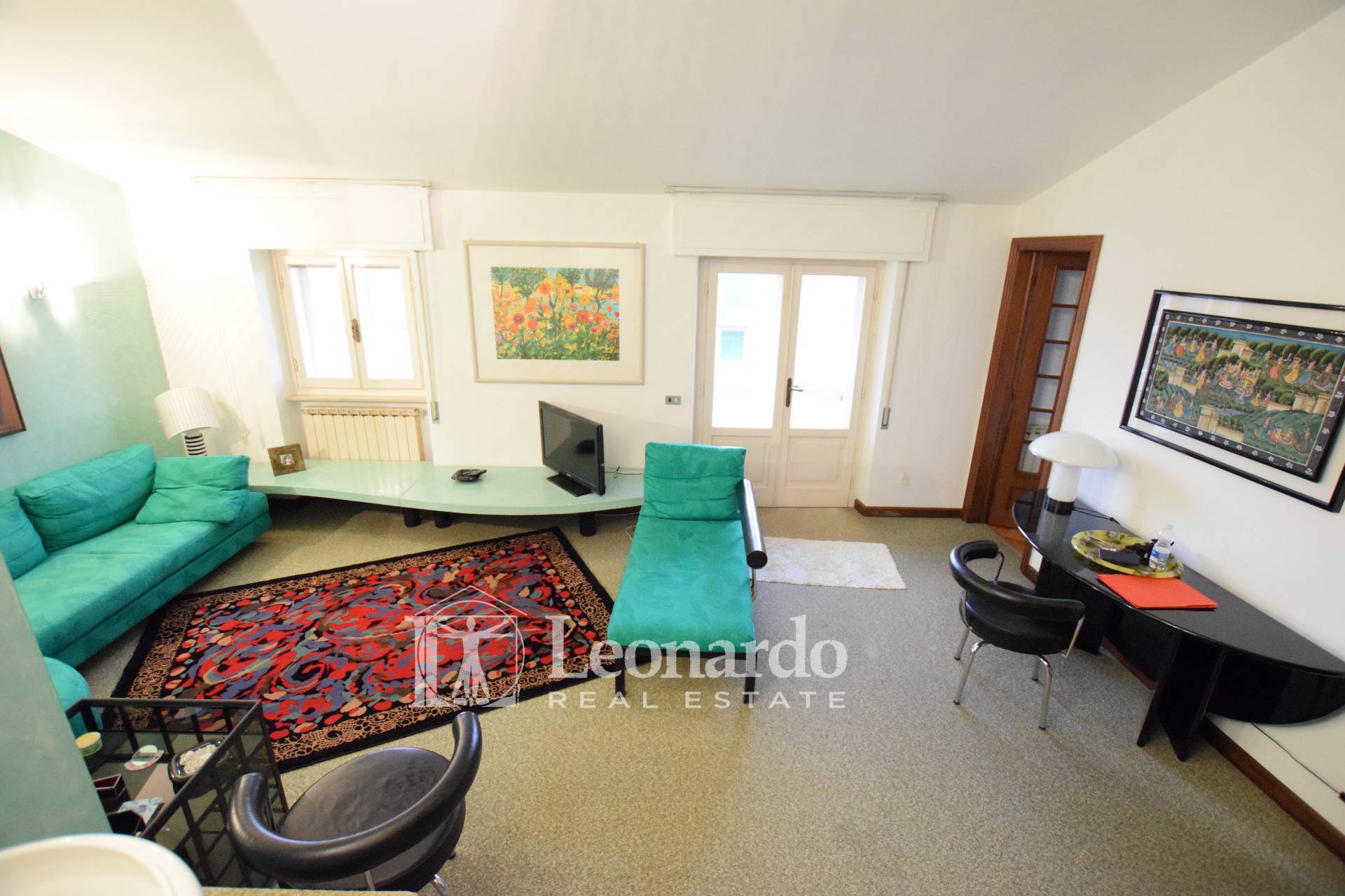 Appartamento in vendita a Viareggio, Lungomare