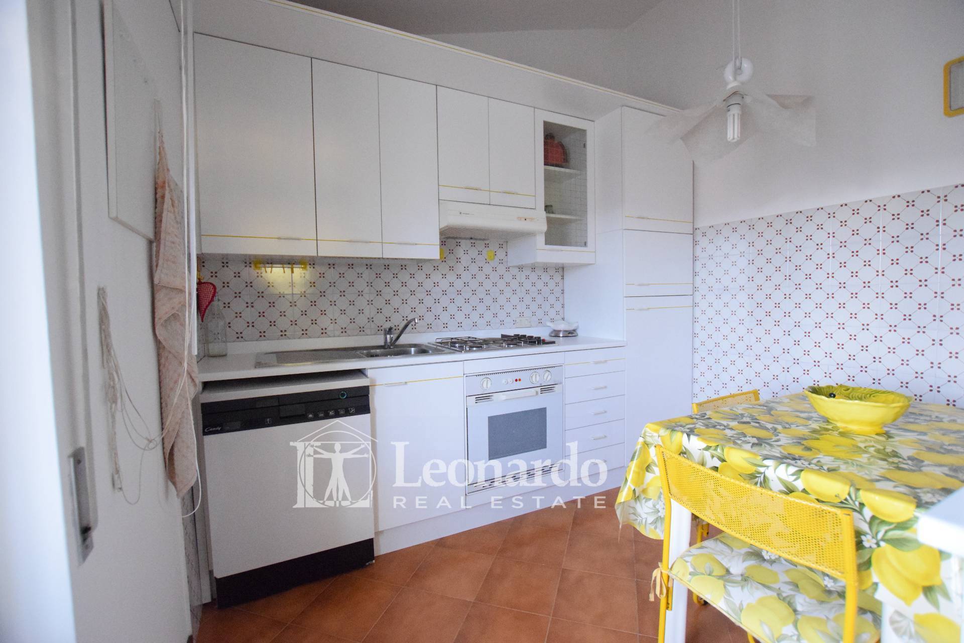Appartamento in vendita a Viareggio, Lungomare