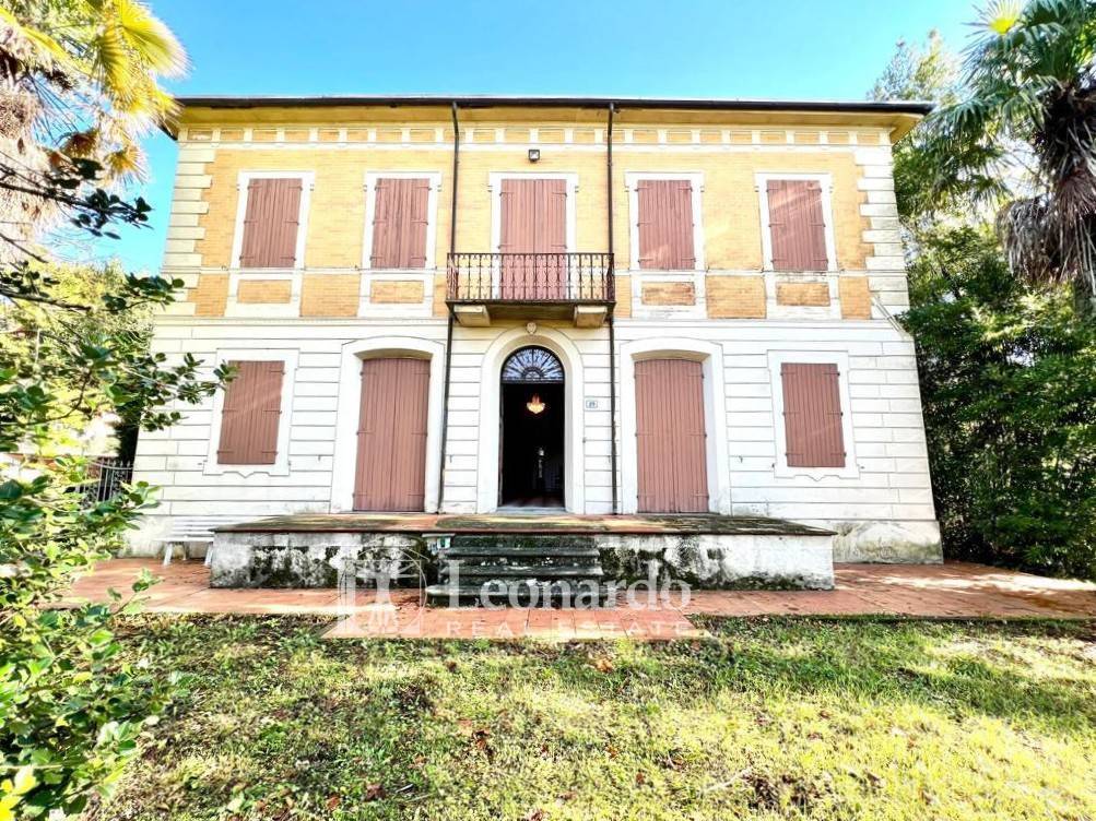 Villa in vendita a Camaiore