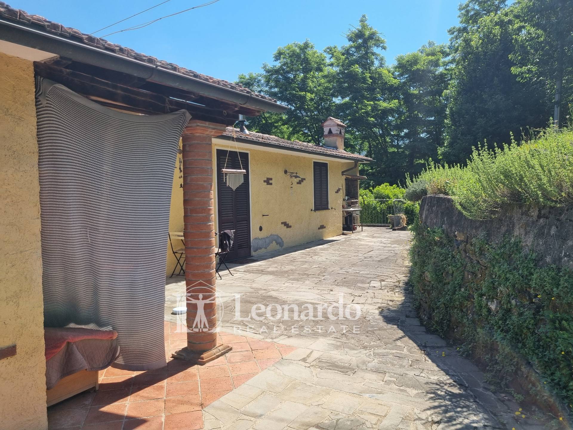 Villa in vendita a Pietrasanta, Vallecchia