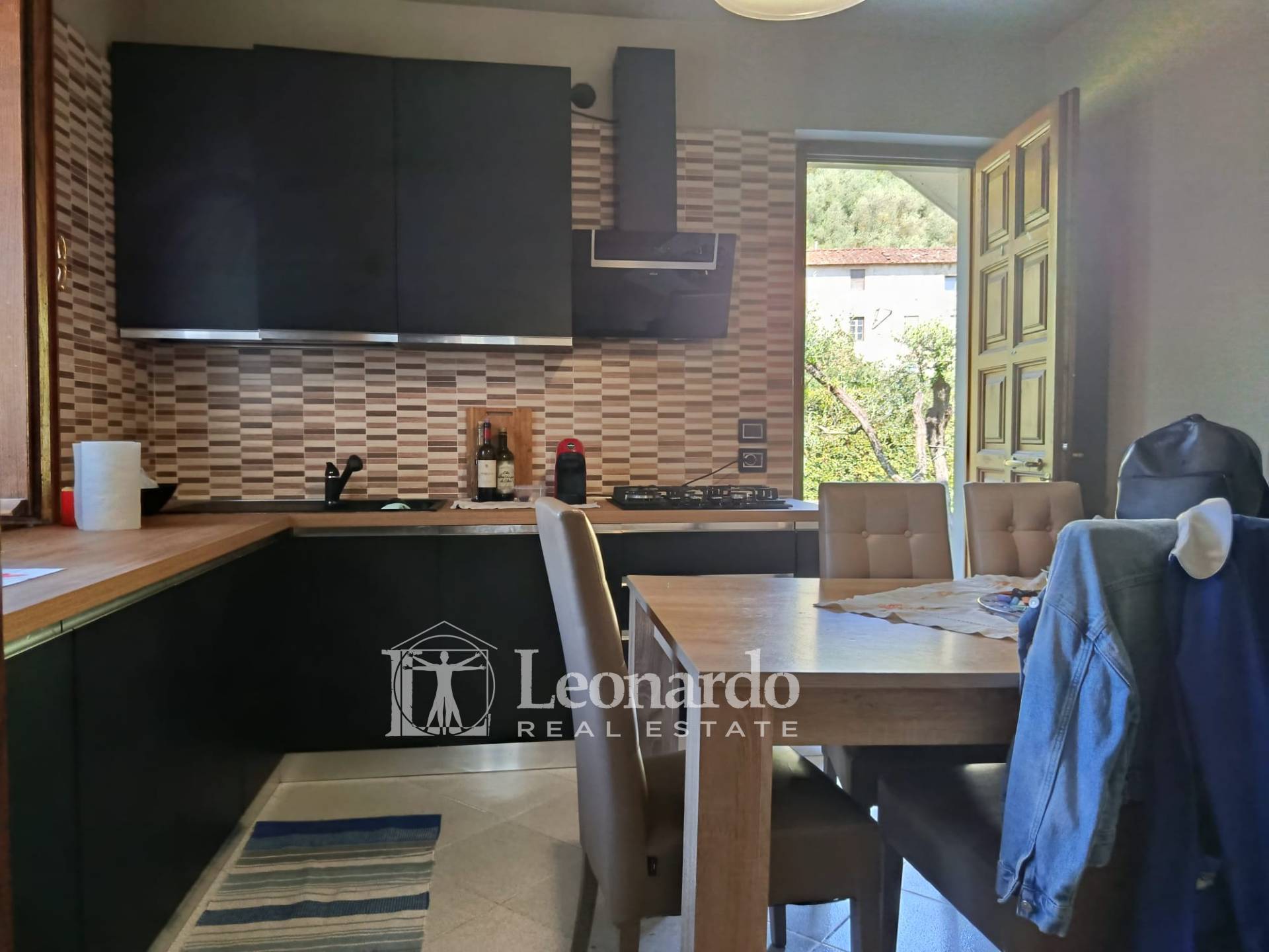 Appartamento indipendente in vendita a Massarosa, Piano di Mommio