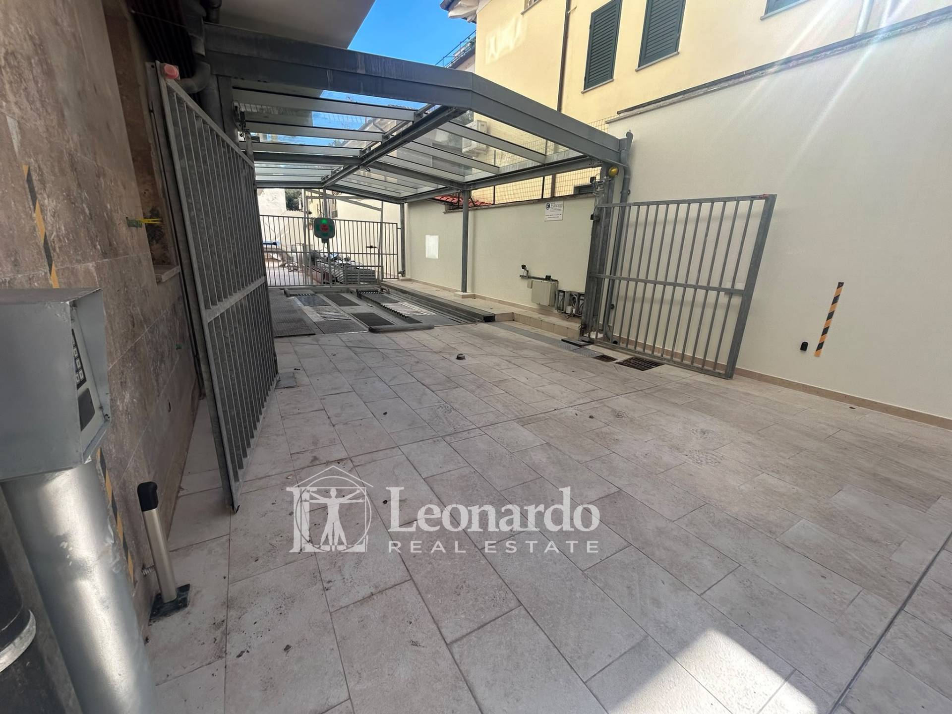 posto auto in vendita a Viareggio, Lungomare