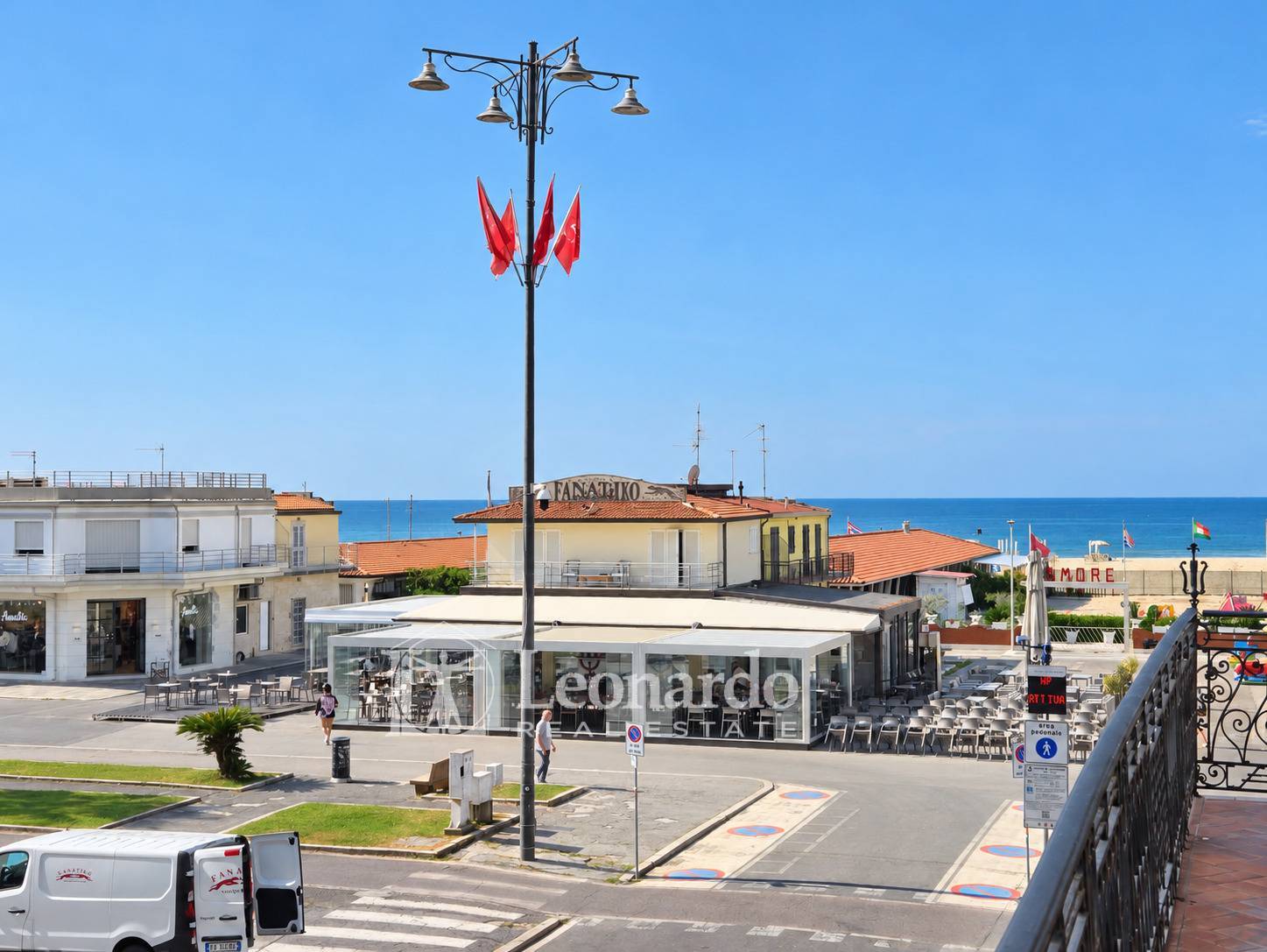 Appartamento in vendita a Viareggio, Lungomare