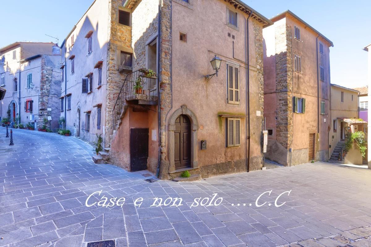 Appartamento in vendita, Castagneto Carducci centro del borgo