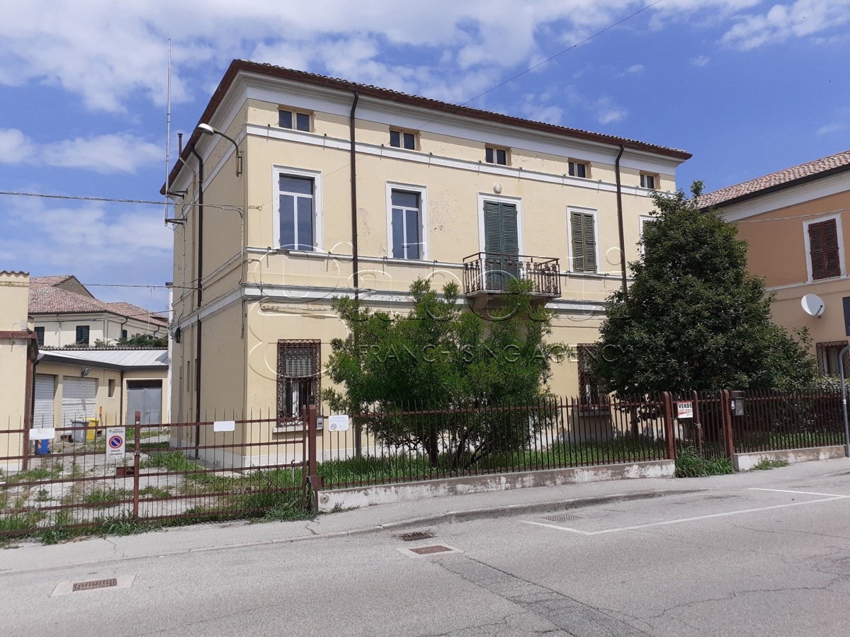 Stabile/Palazzo in vendita a Copparo