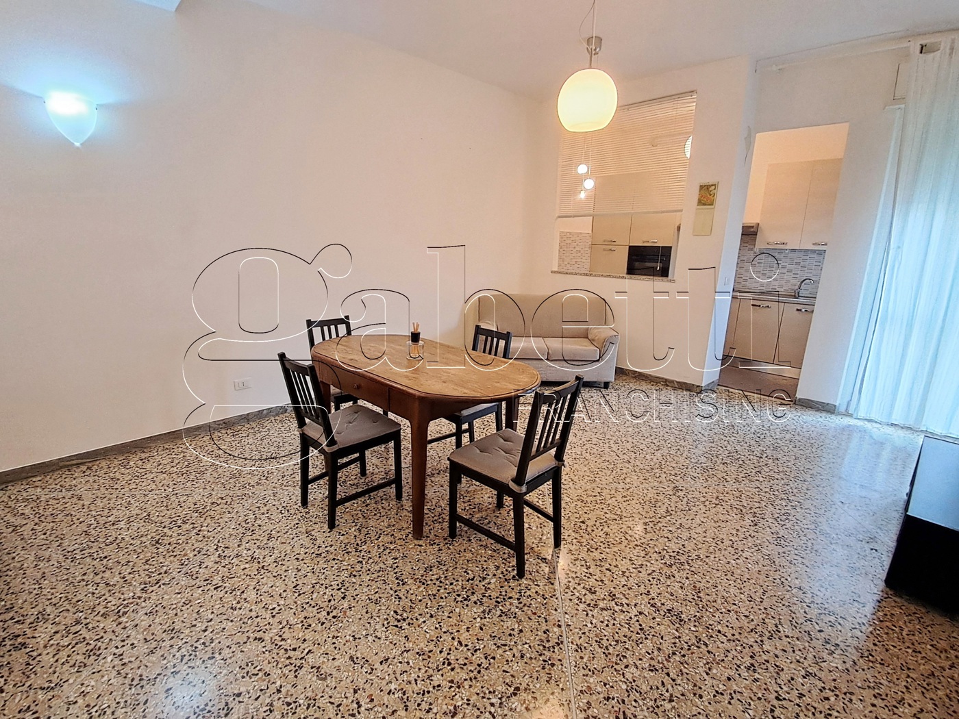 Bilocale con box a Ferrara