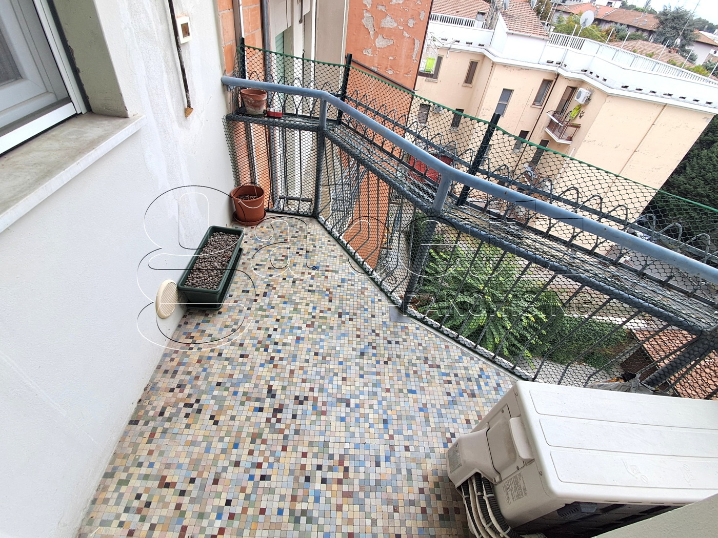 Bilocale con box a Ferrara