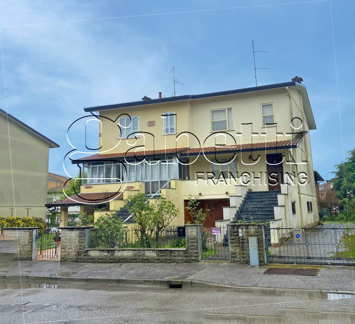 Casa indipendente con giardino a Tresignana