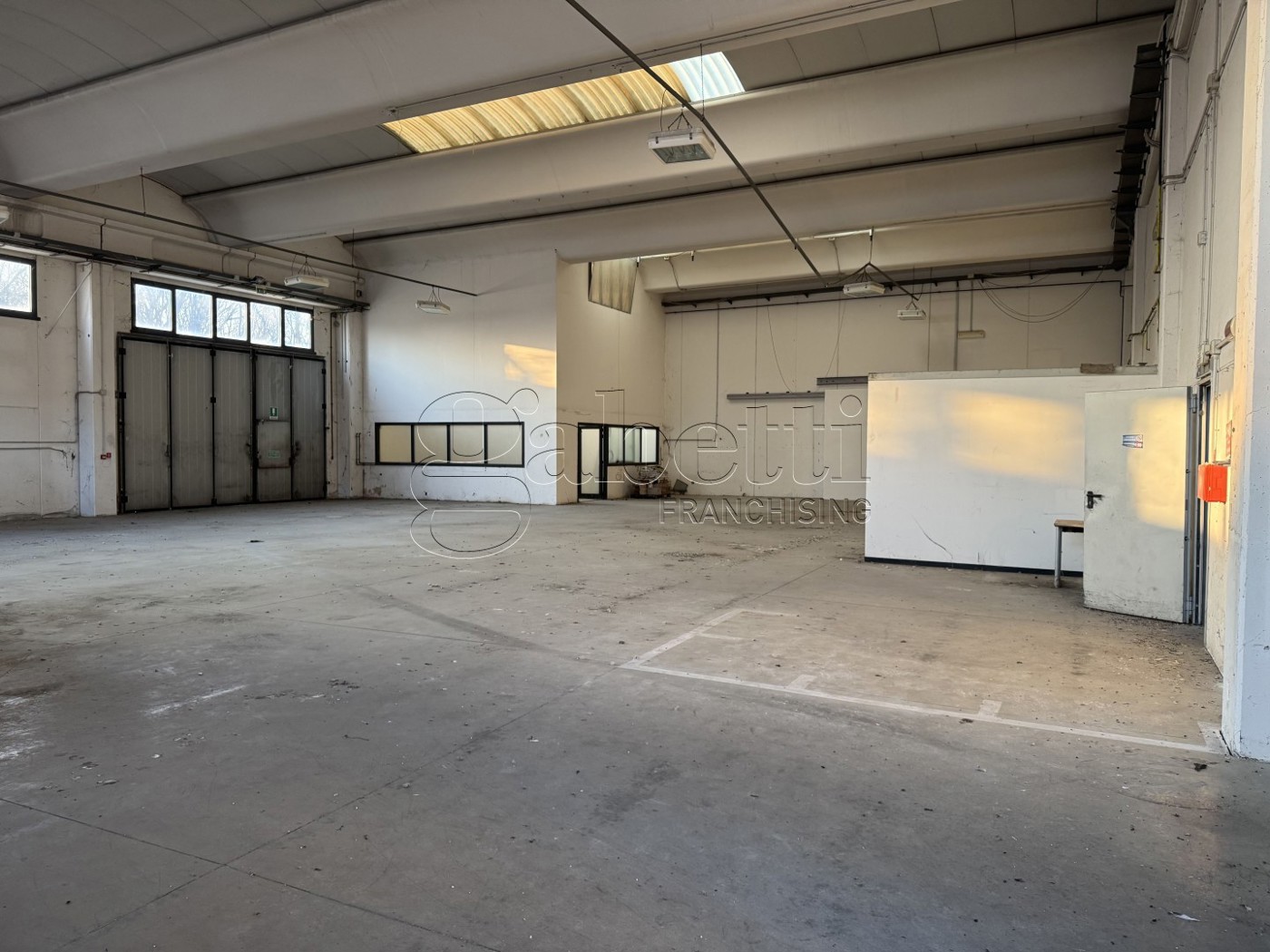 Capannone in vendita a Ferrara