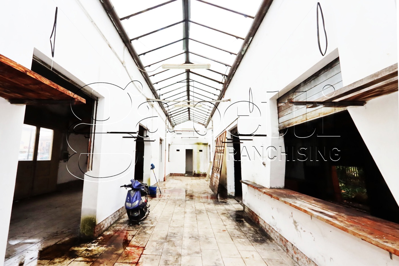 Negozio in vendita a Ferrara