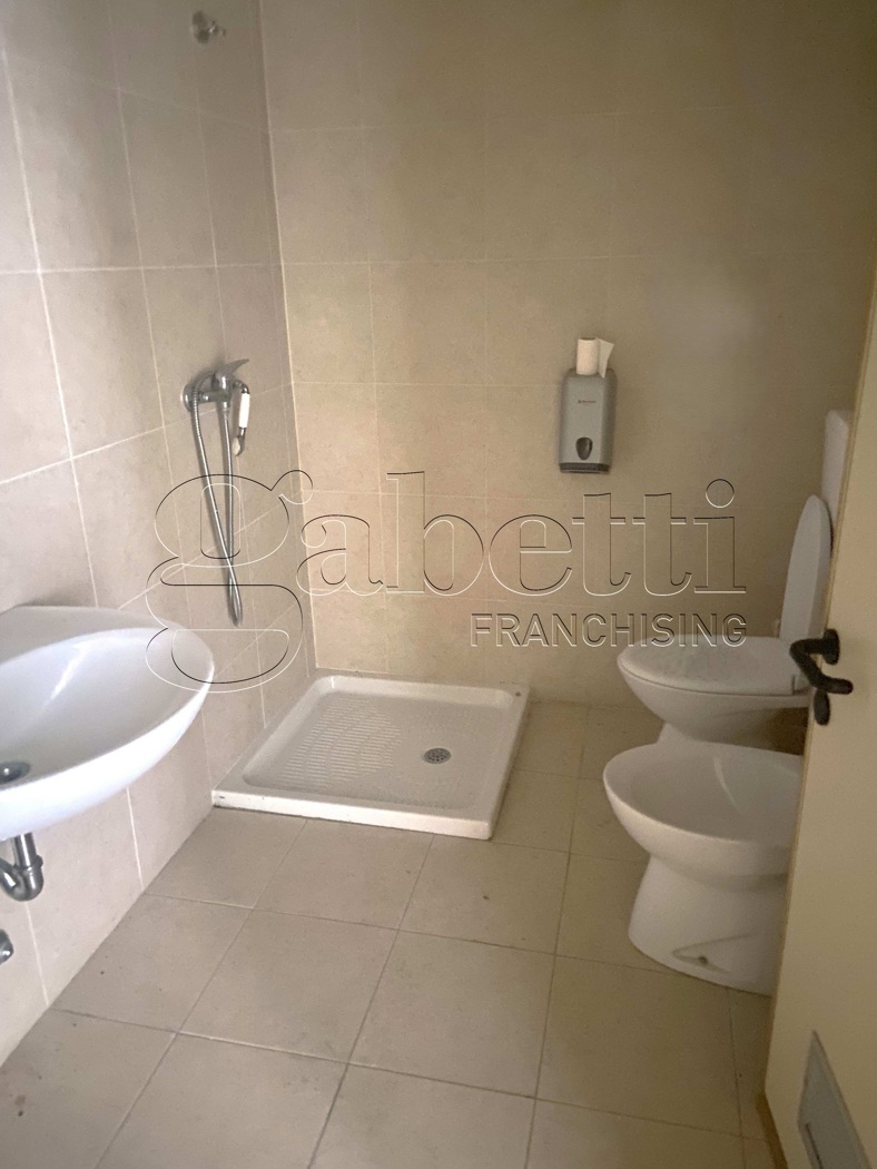 Attivit� commerciale Albergo in vendita a Jolanda di Savoia