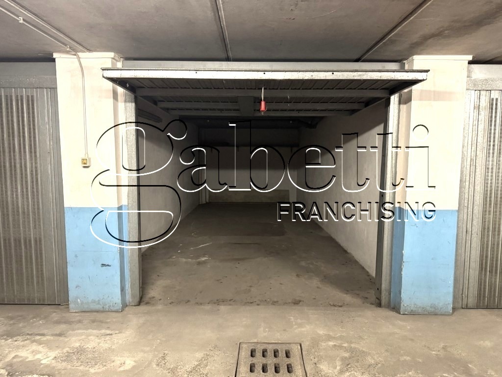 Box/Garage 28mq in vendita a Ferrara
