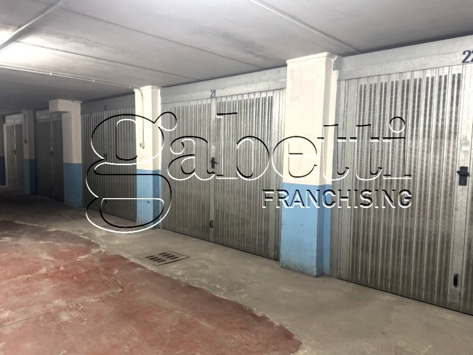 Box/Garage 28mq in vendita a Ferrara