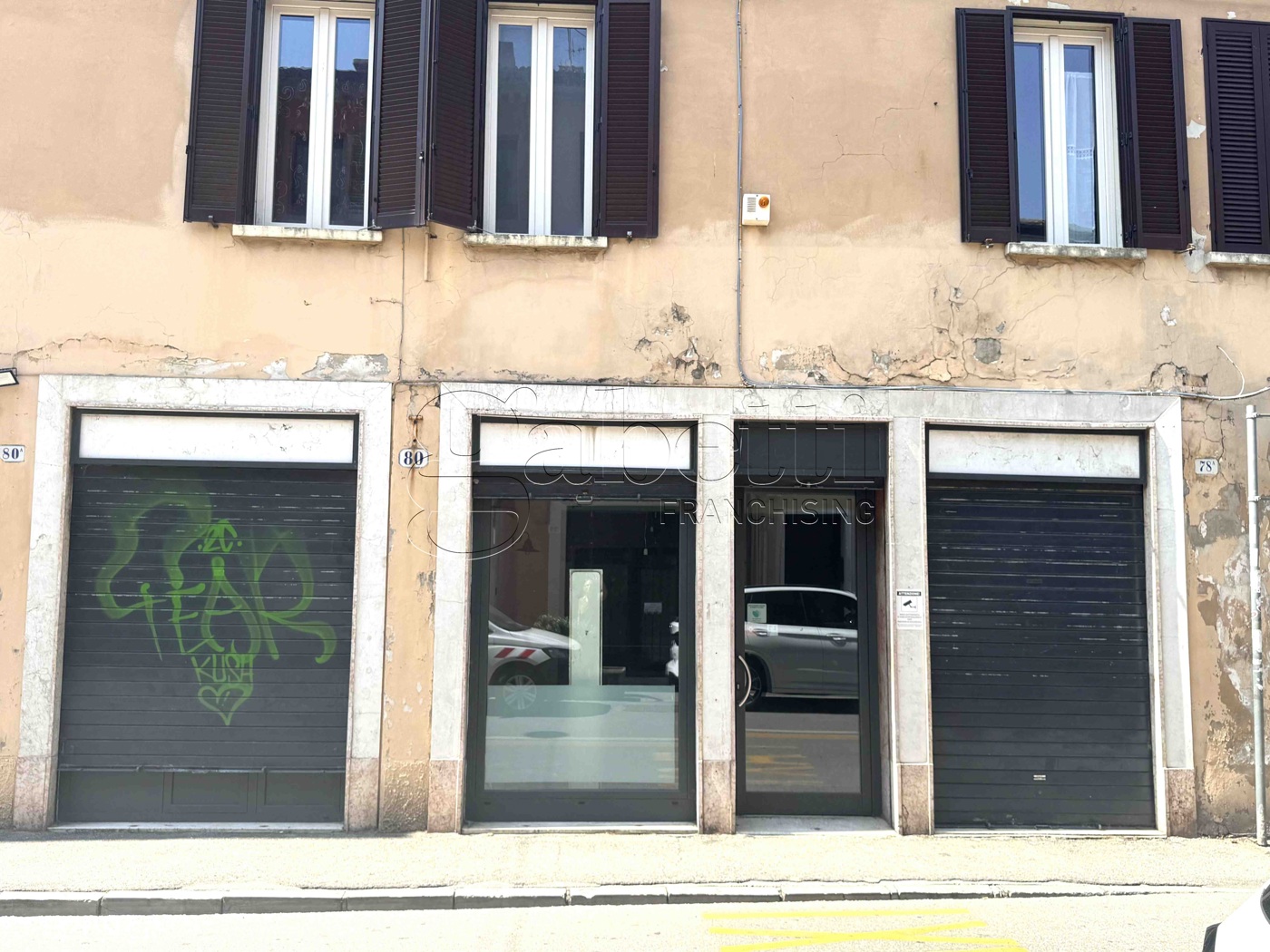 Negozio in affitto a Ferrara