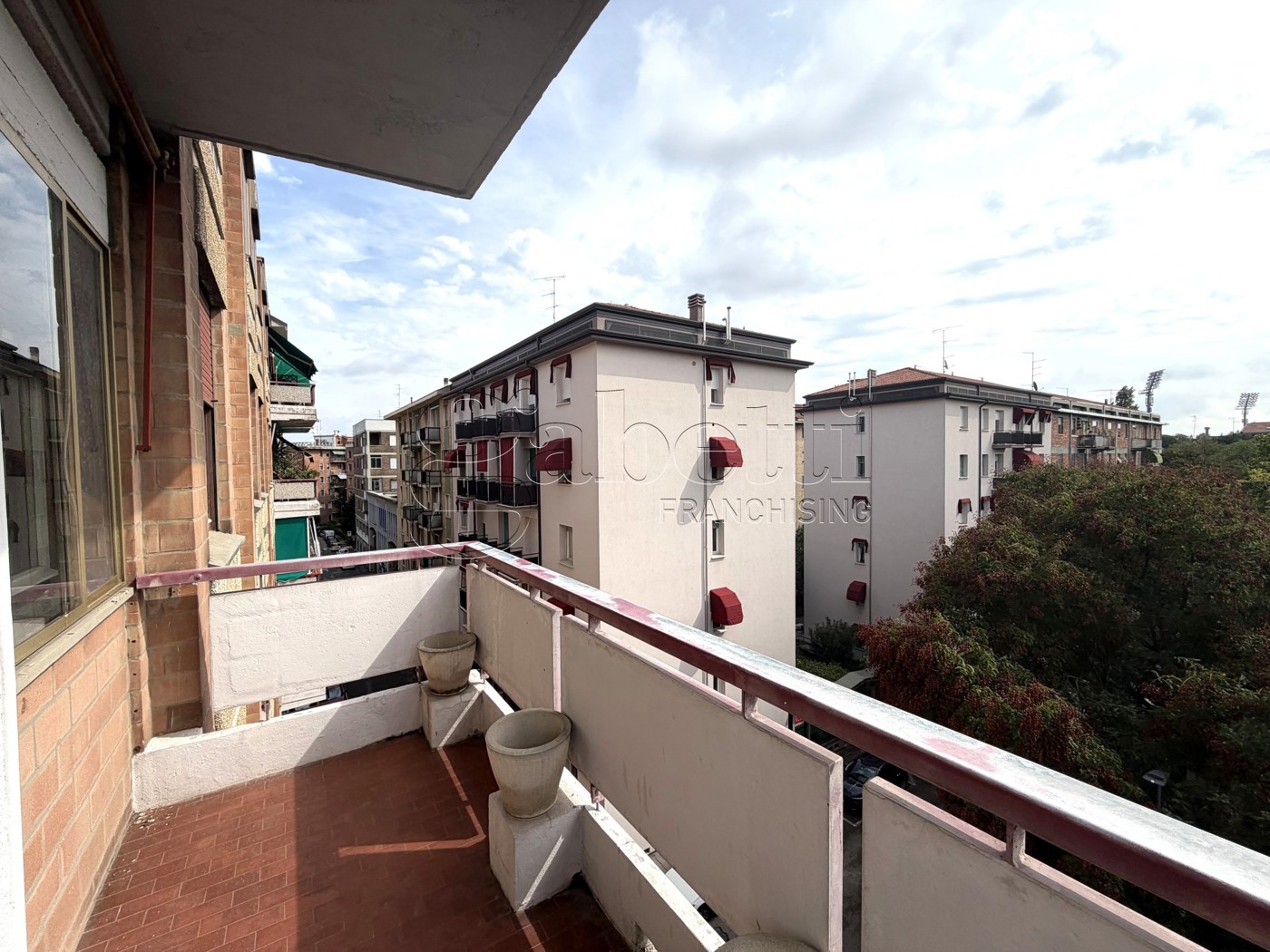 Quadrilocale da ristrutturare a Ferrara