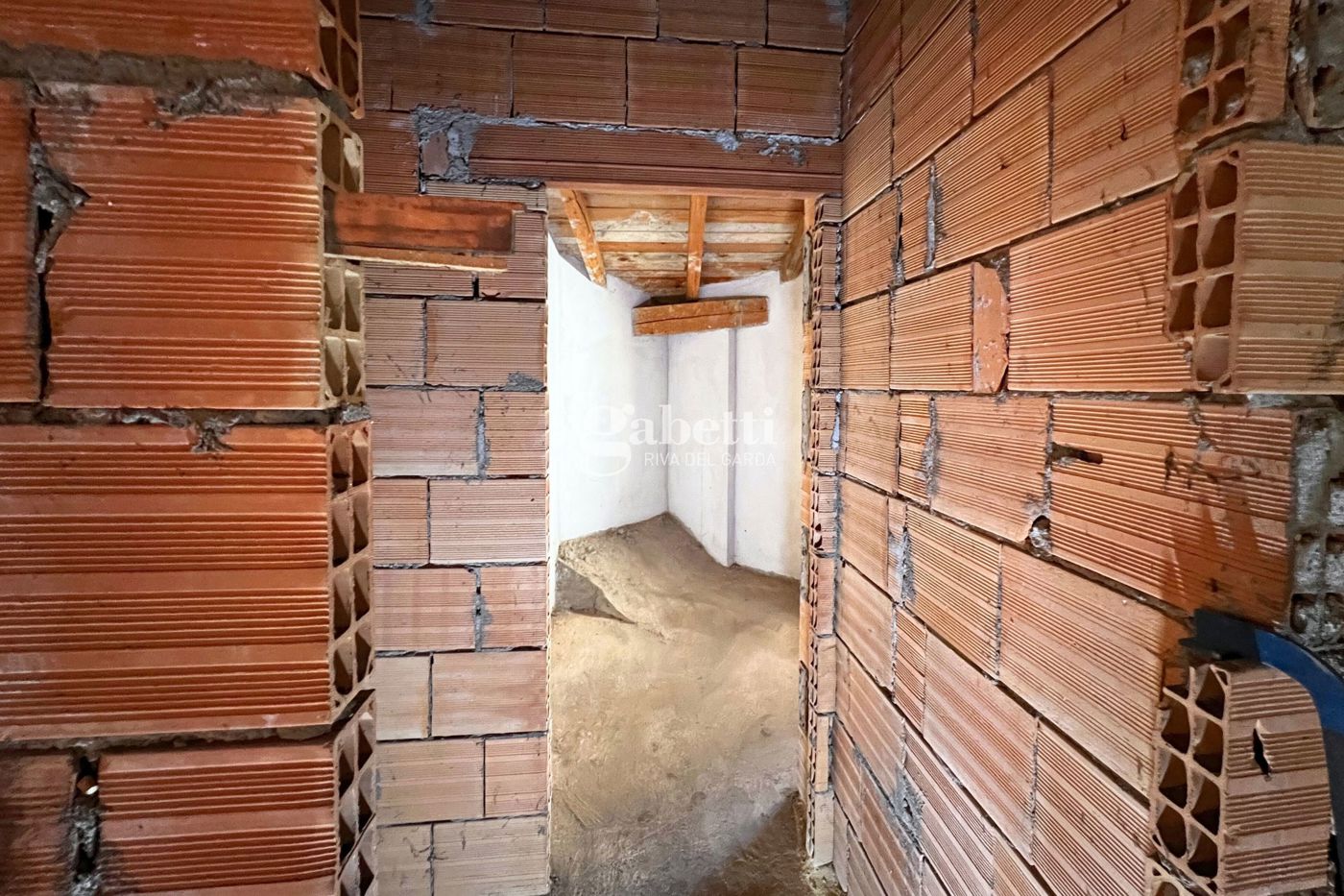 Trilocale con giardino a Tenno