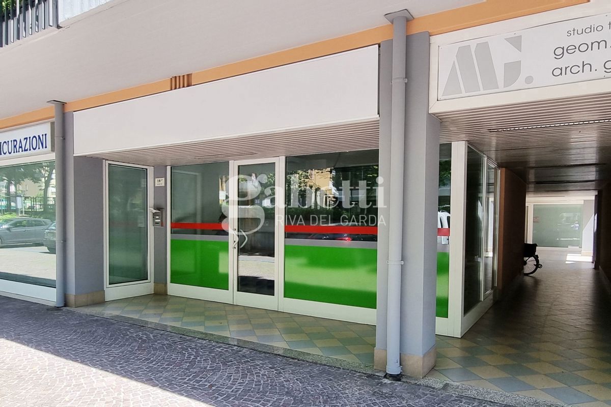 Negozio in vendita a Riva del Garda