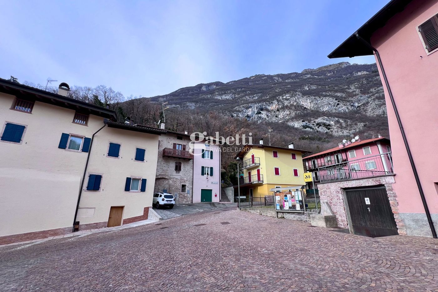 Casa indipendente in vendita a Vallelaghi