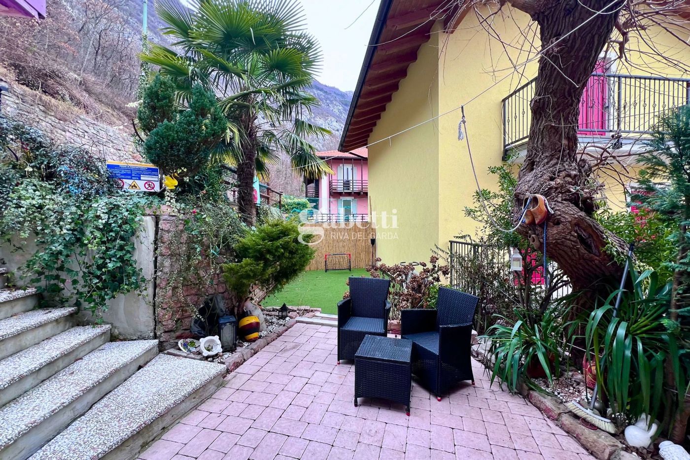 Casa indipendente in vendita a Vallelaghi