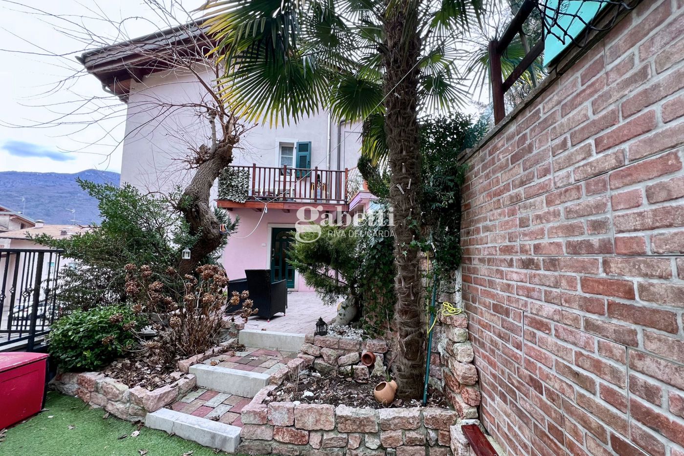 Casa indipendente in vendita a Vallelaghi