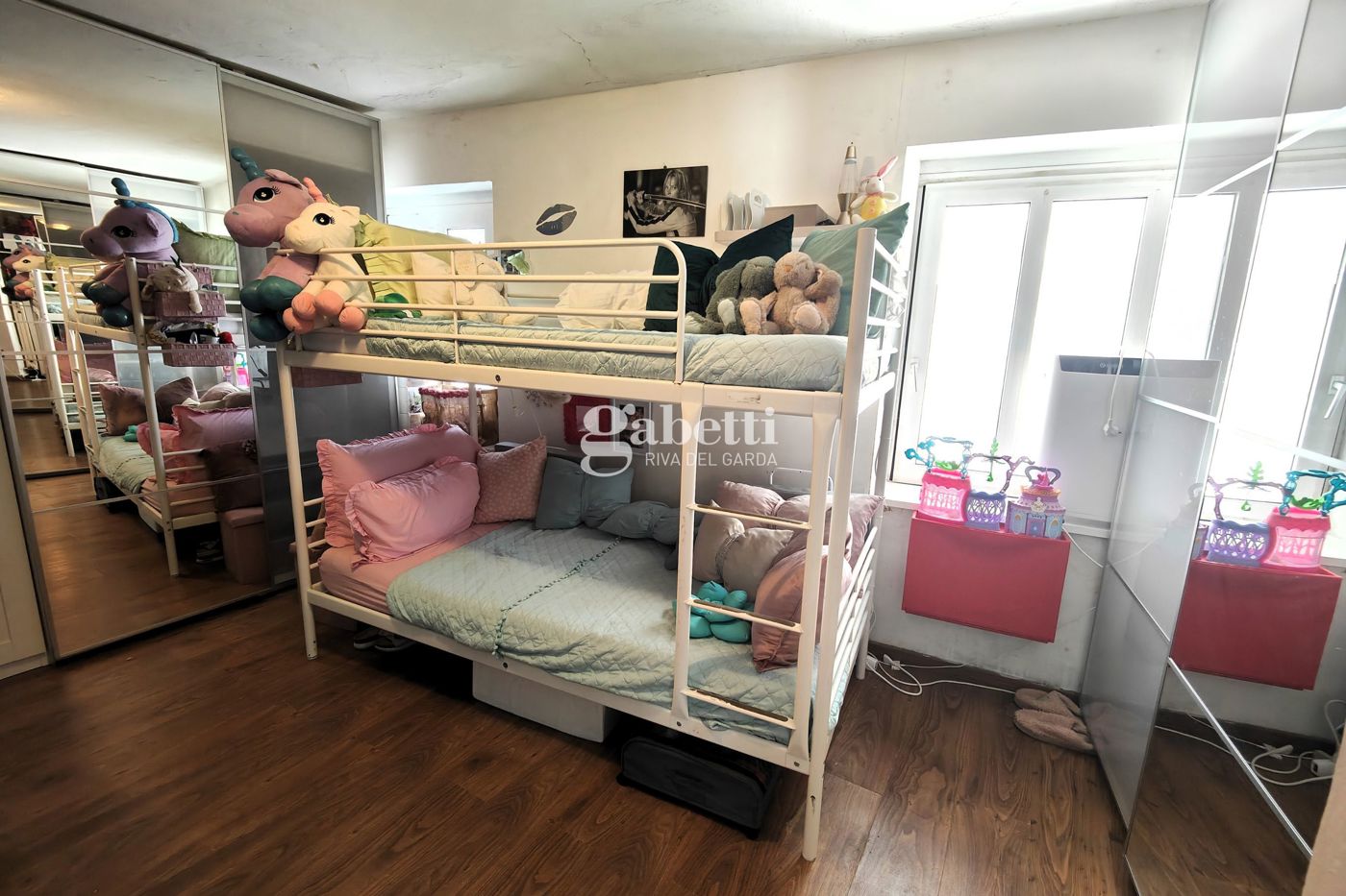 Quadrilocale con box a Arco