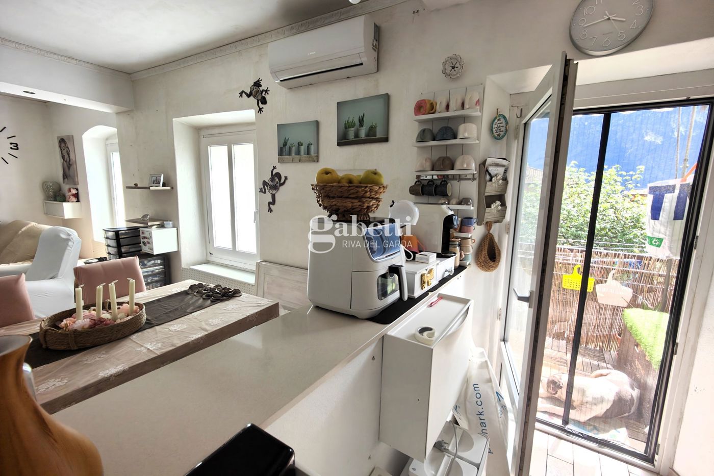 Quadrilocale con box a Arco