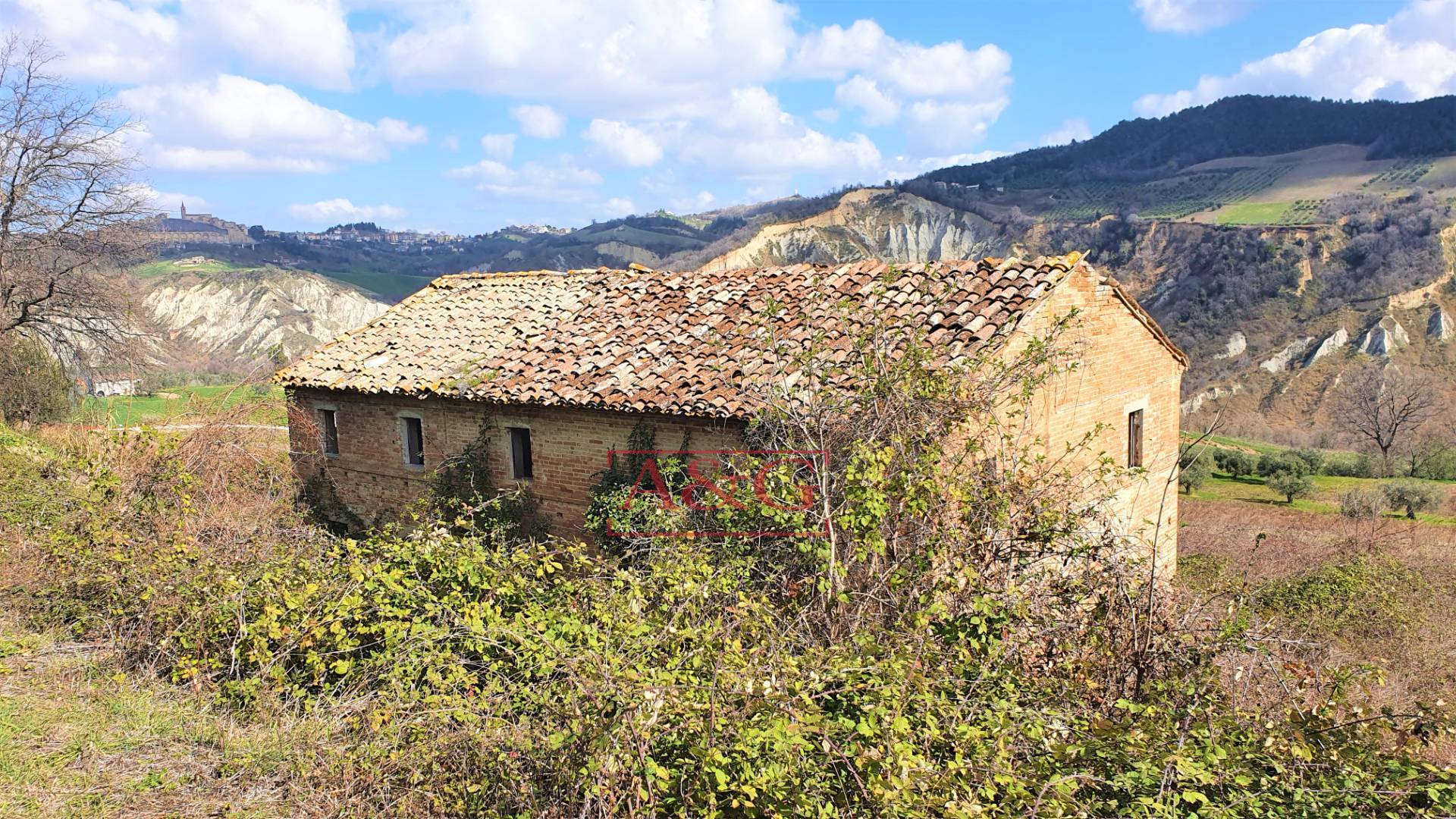 Rustico da ristrutturare, Castignano ripaberarda