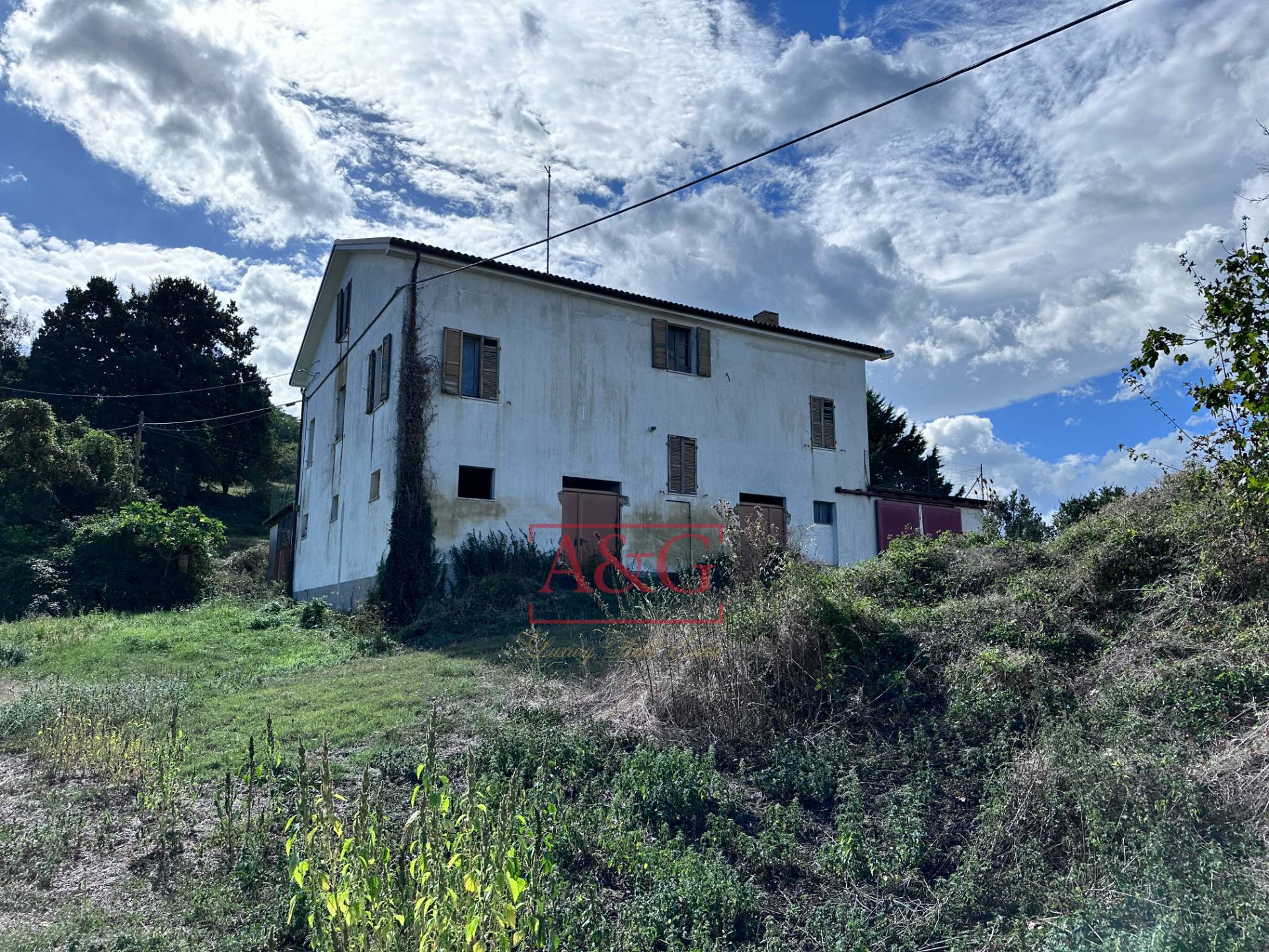 Casa colonica in vendita a Smerillo, Campagna