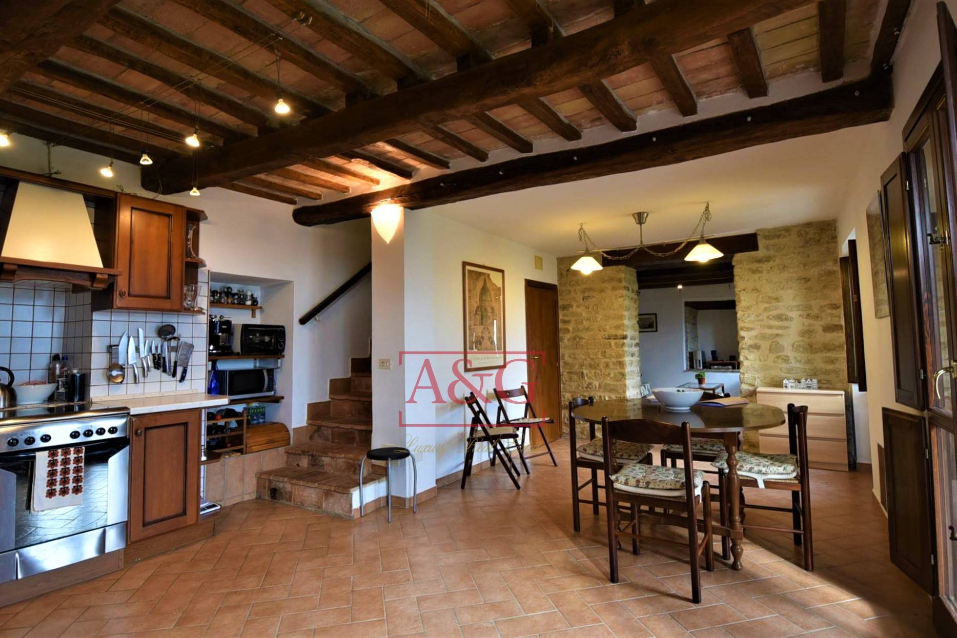 Casa cielo-terra in vendita a Montefalcone Appennino, Faveto