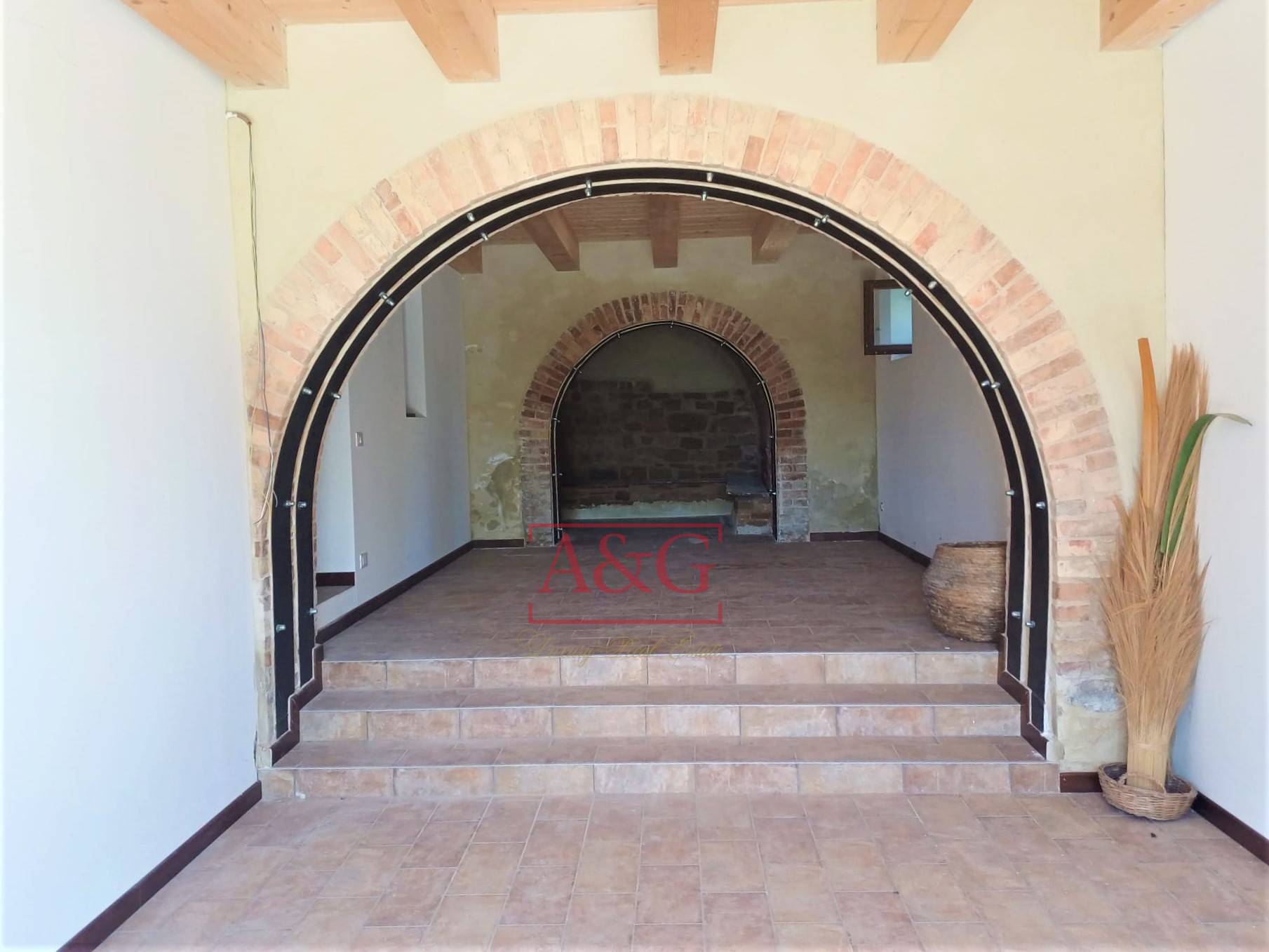 Casale in vendita a Penna San Giovanni, CAMPAGNA