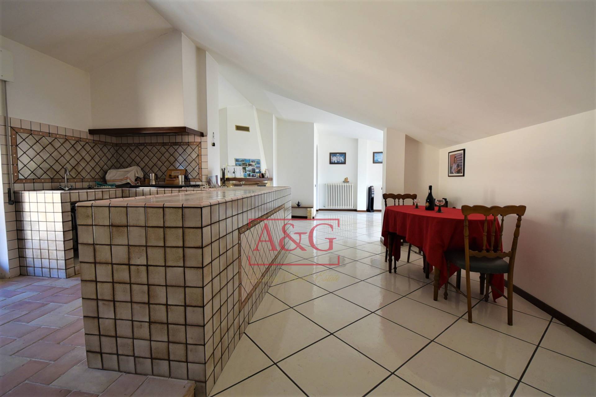 Appartamento in vendita a Monsampietro Morico, Centro Storico