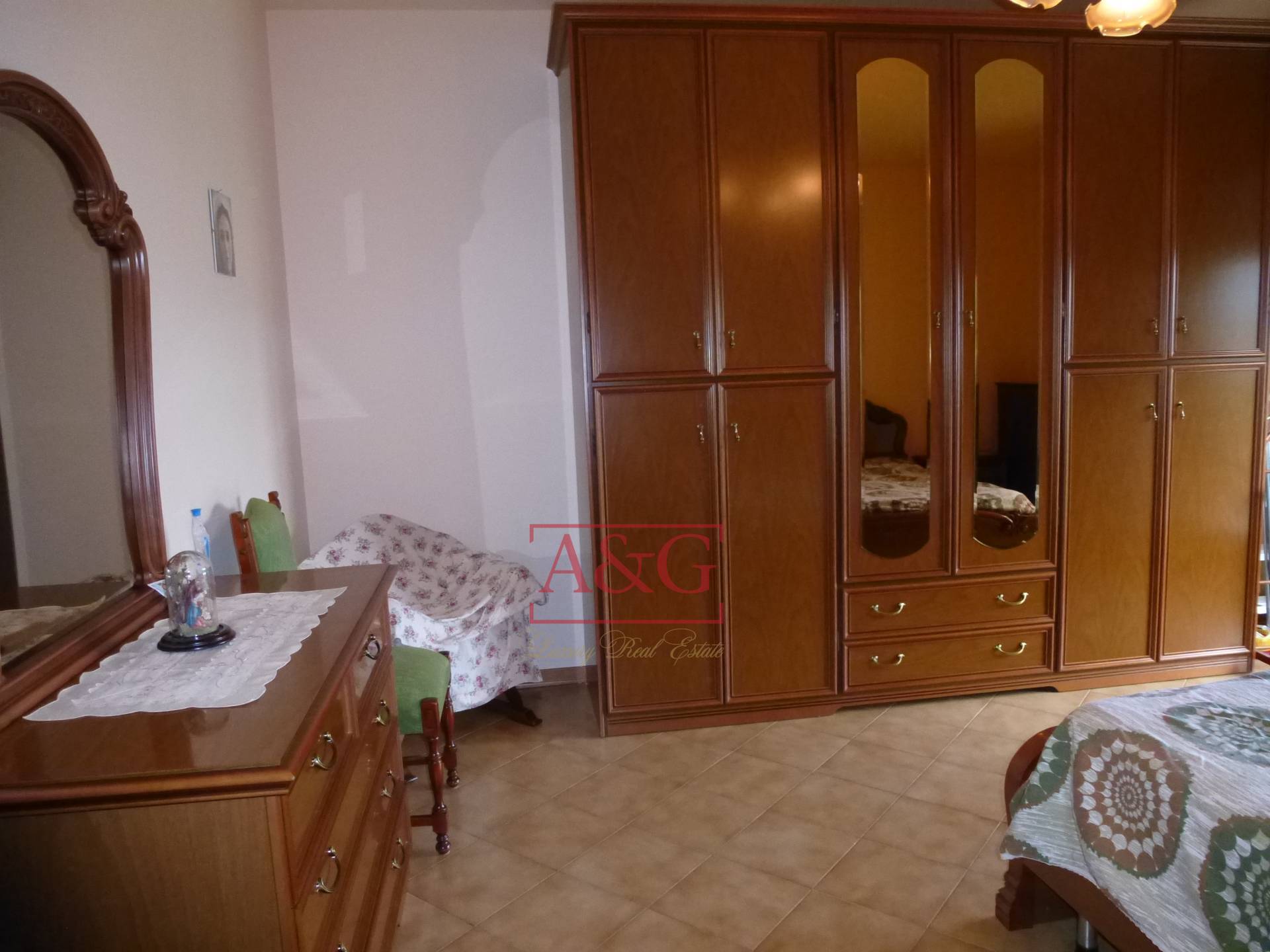 Appartamento in vendita a Sarnano, Centro