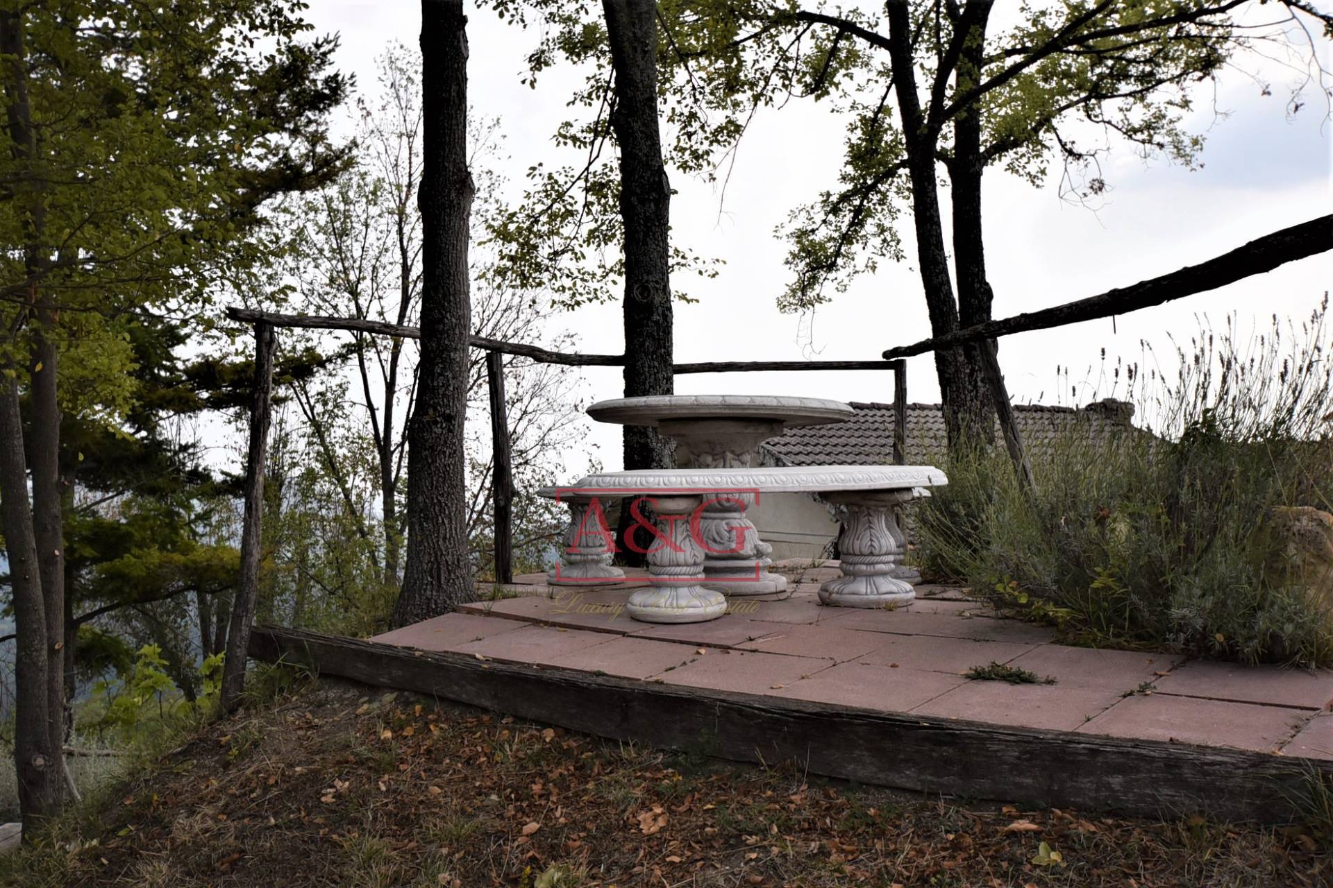 Casa cielo-terra in vendita a Montefortino, Campagna