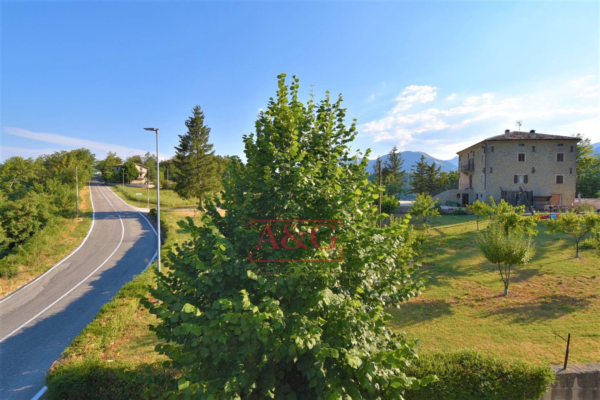 Appartamento in vendita a Montemonaco, Campagna