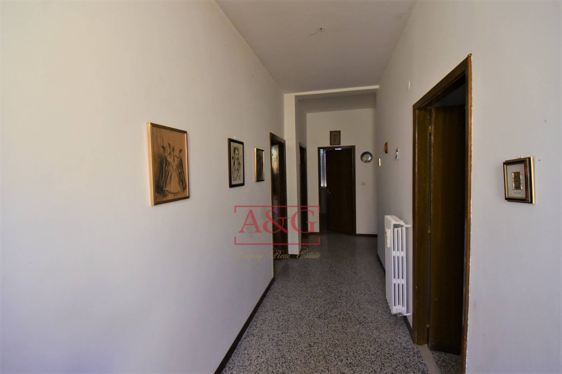 Appartamento in vendita a Montemonaco, Montagna