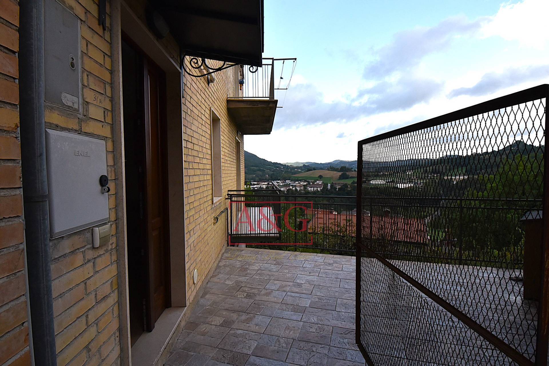 Appartamento in vendita a Amandola, Semicentro