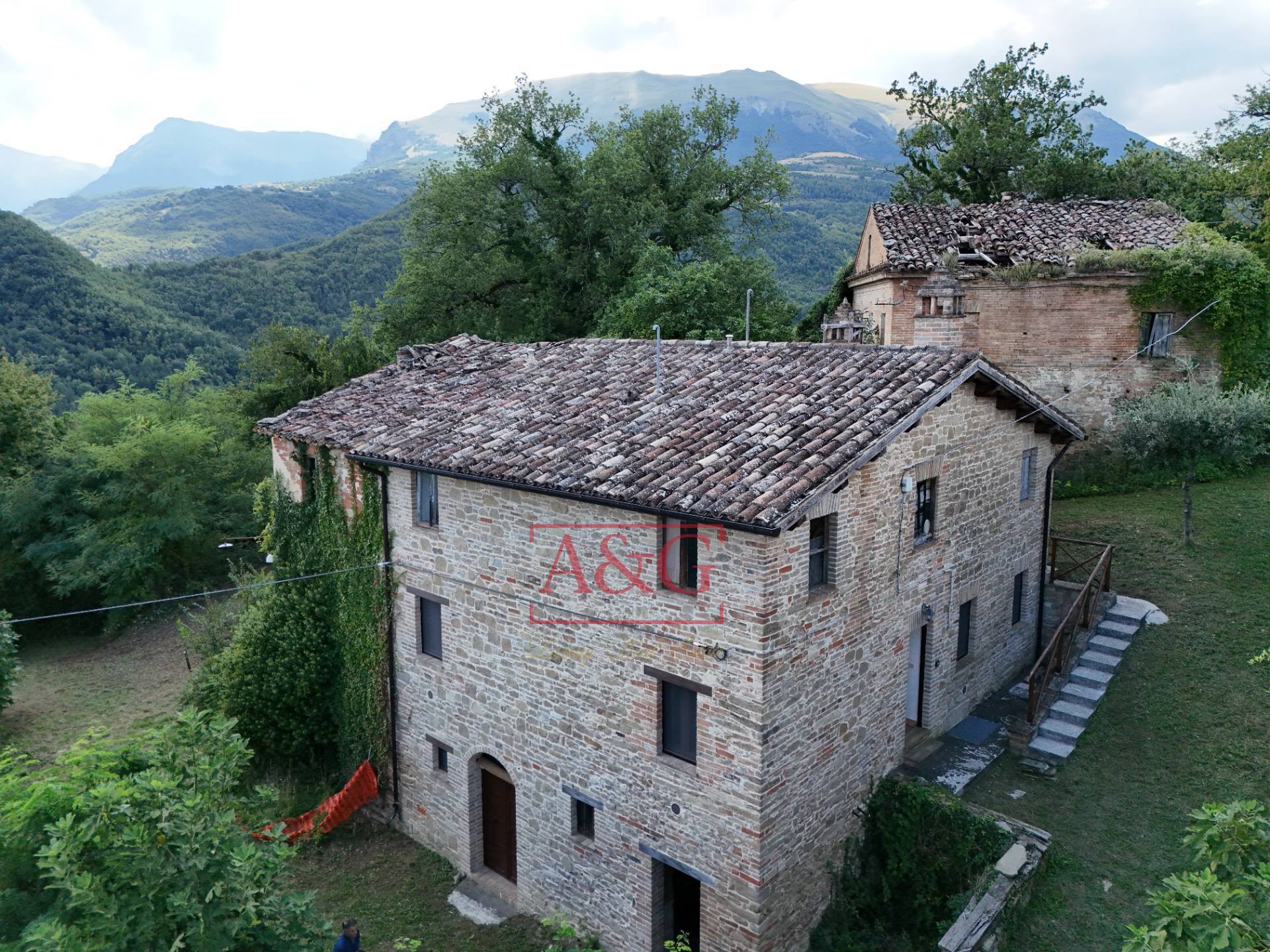Appartamento in vendita a Amandola, Campagna