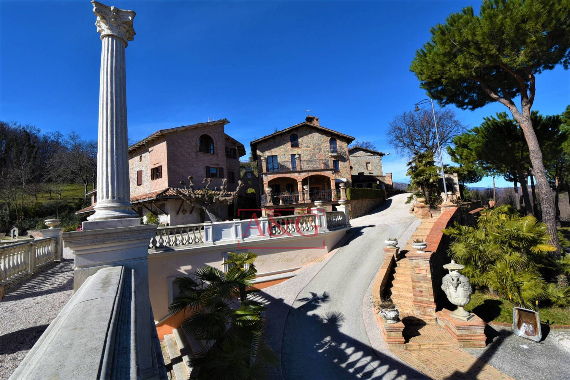 Villa in vendita a Montefortino, Campagna