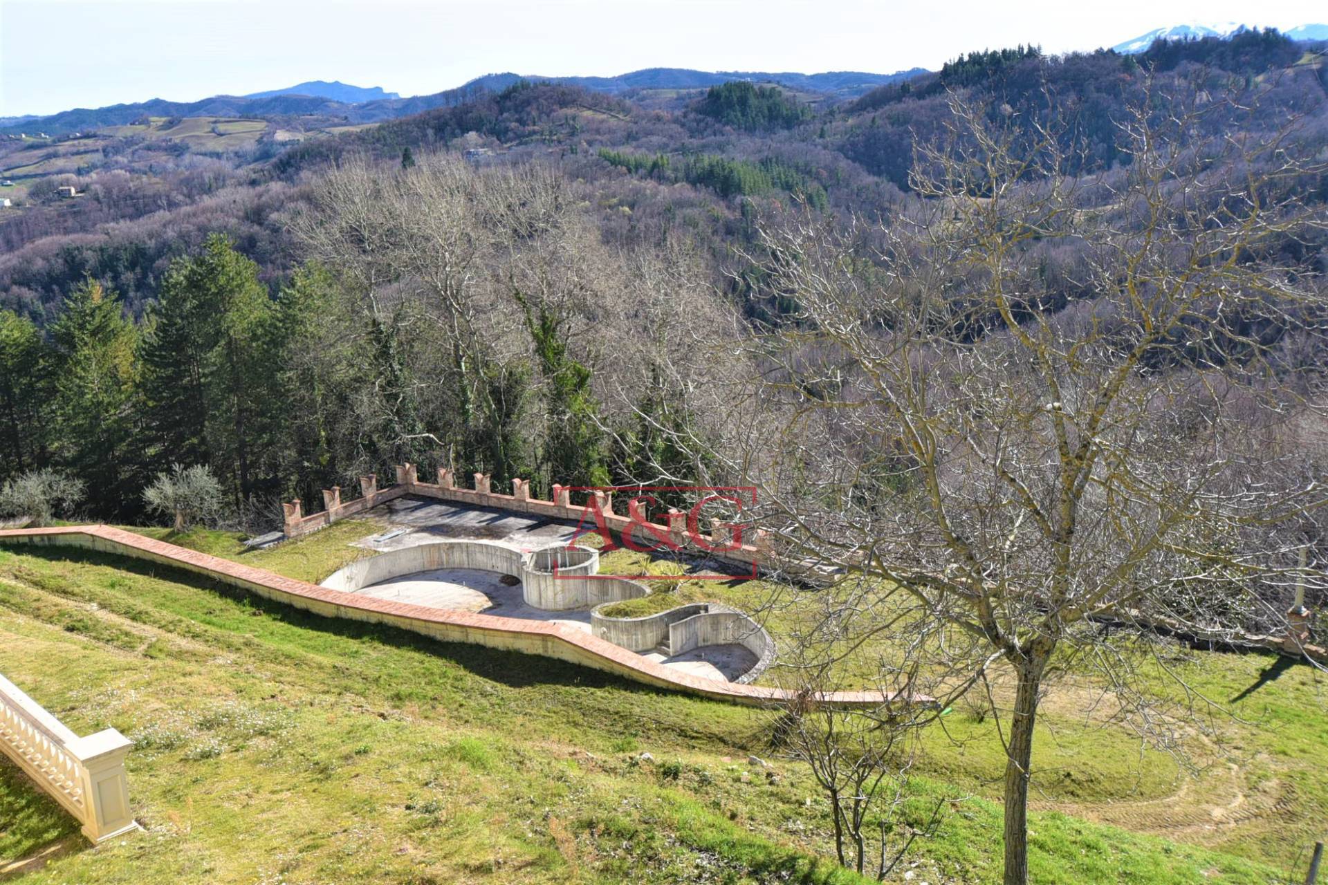 Villa in vendita a Montefortino, Campagna