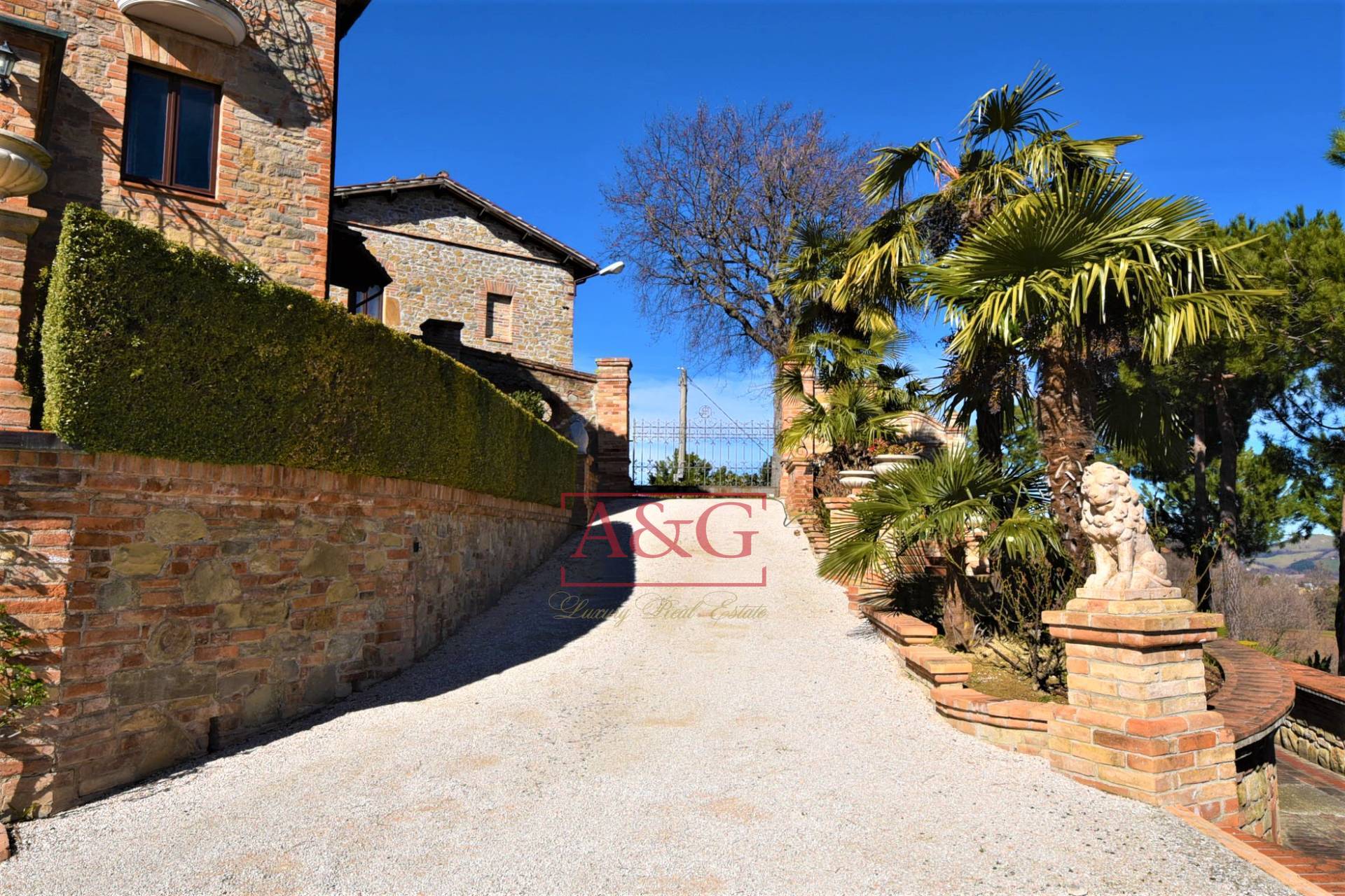 Villa in vendita a Montefortino, Campagna